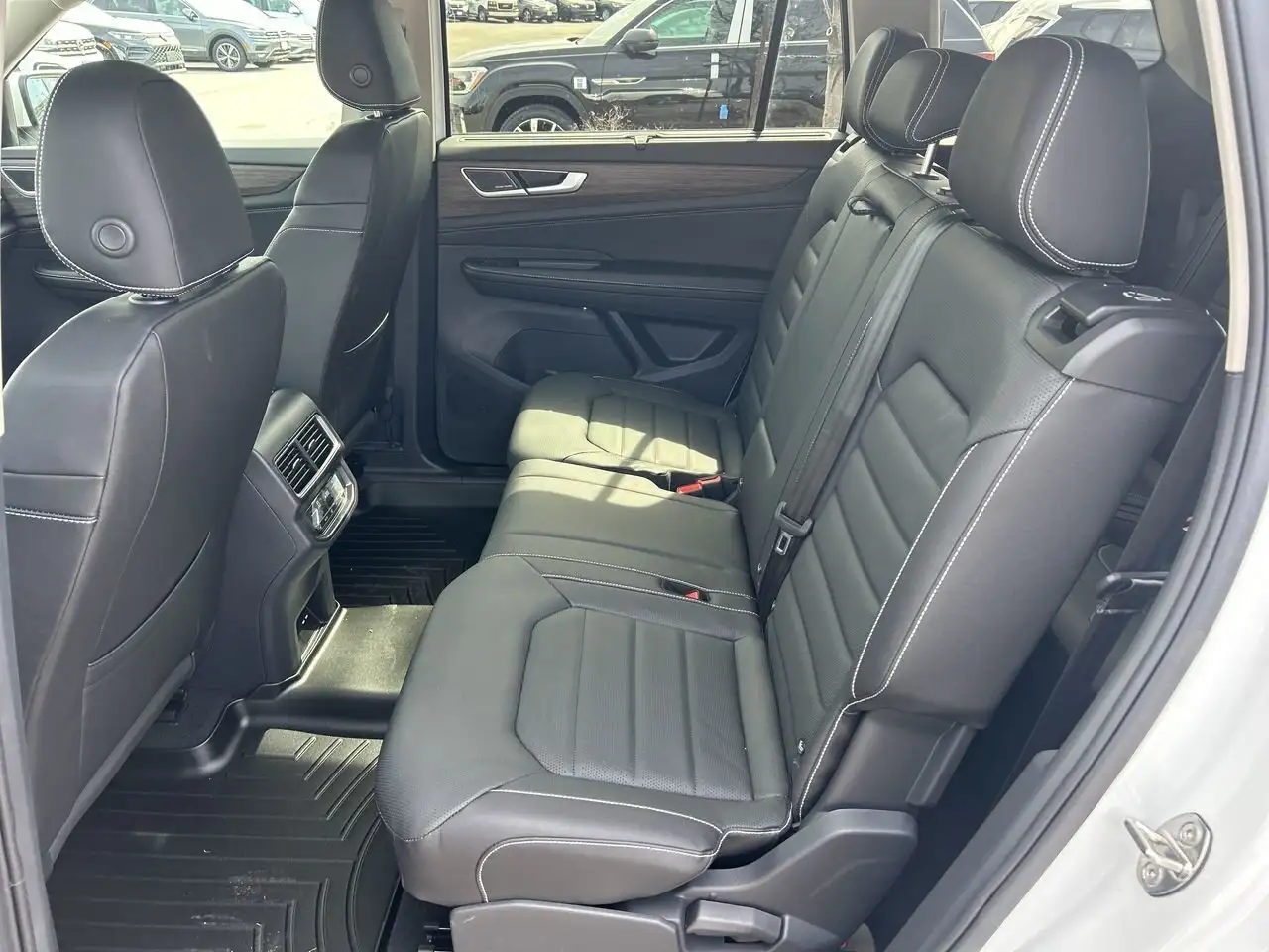 Volkswagen Atlas снимка Volkswagen Atlas