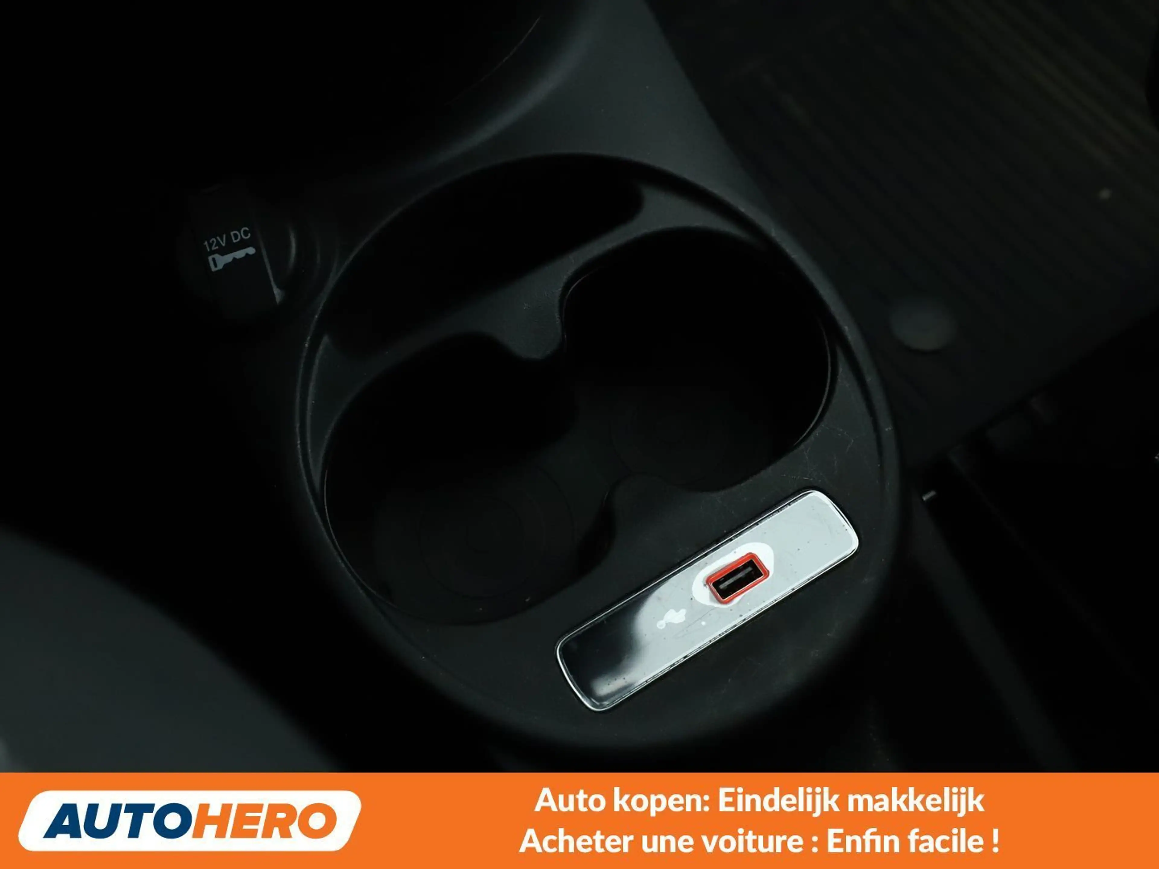 Abarth 695 1.4 Turbo 70th Anniversario — photo 13