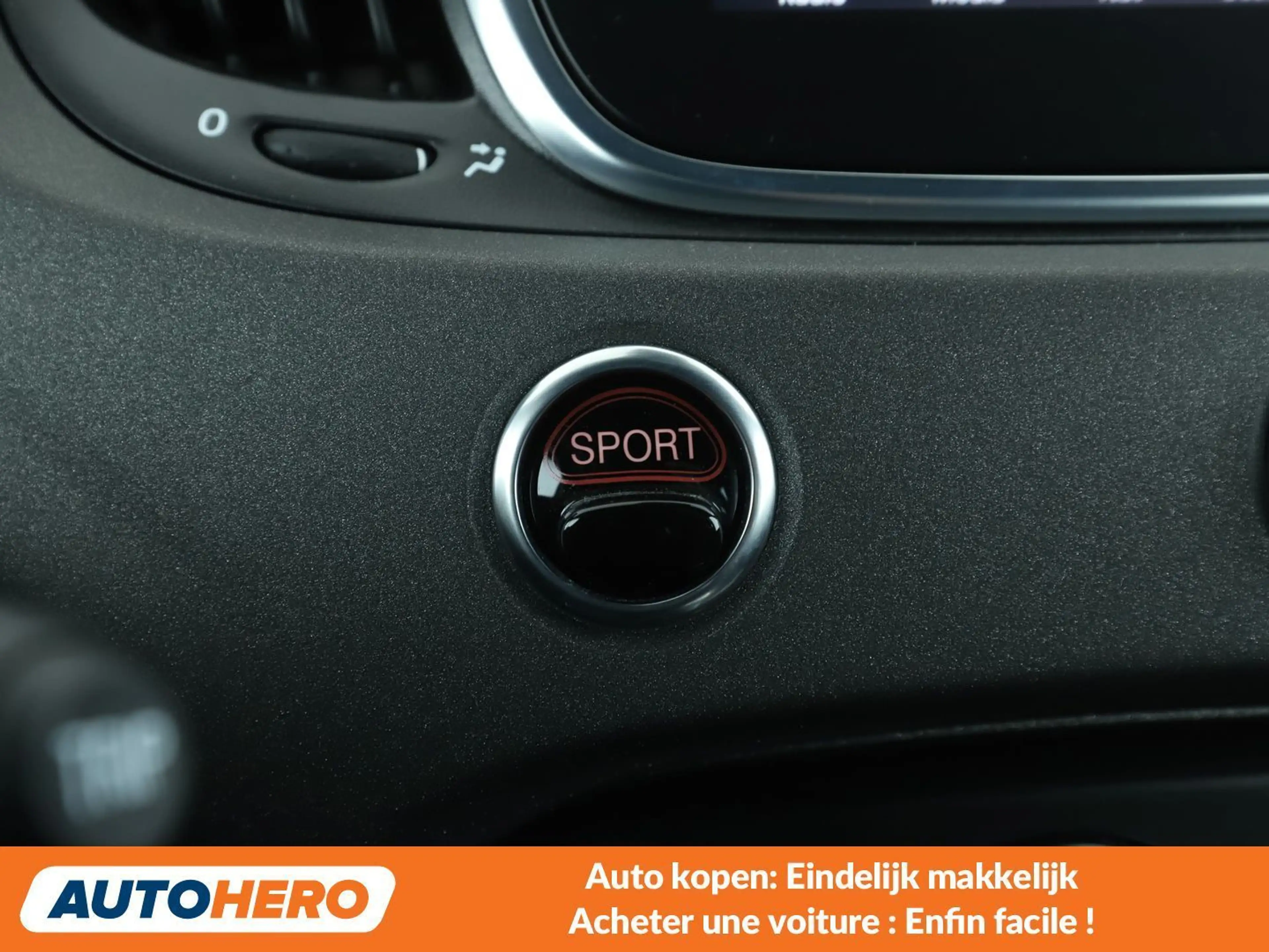 Abarth 695 1.4 Turbo 70th Anniversario — photo 10