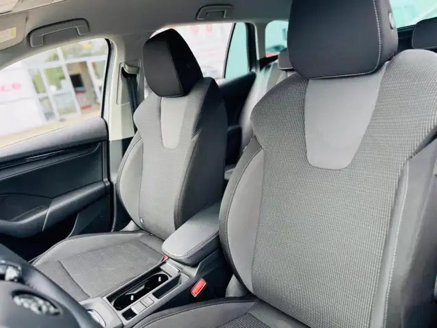 Skoda Octavia view 8