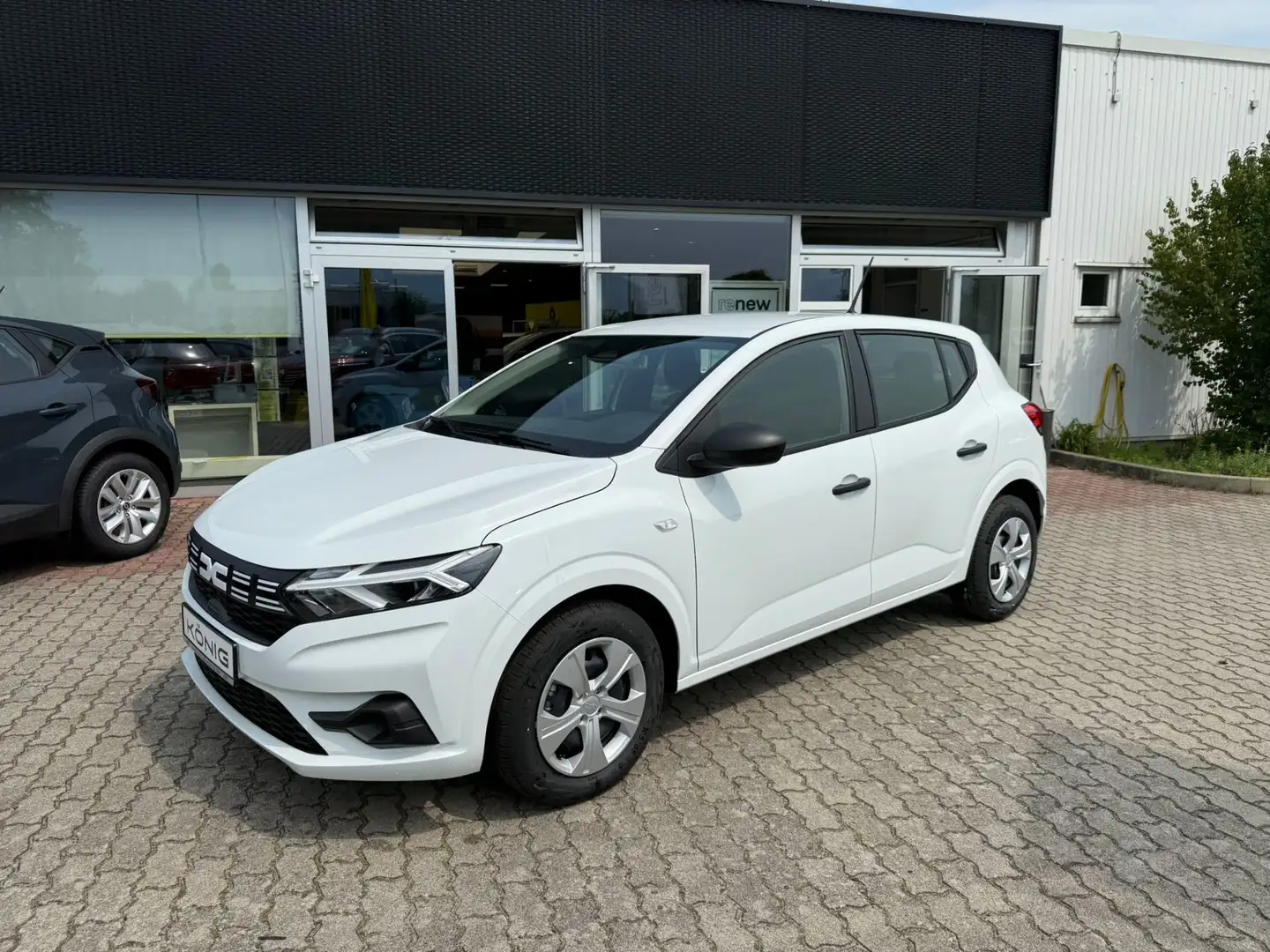 Dacia Sandero Essential SCe 65 Weiß - 1