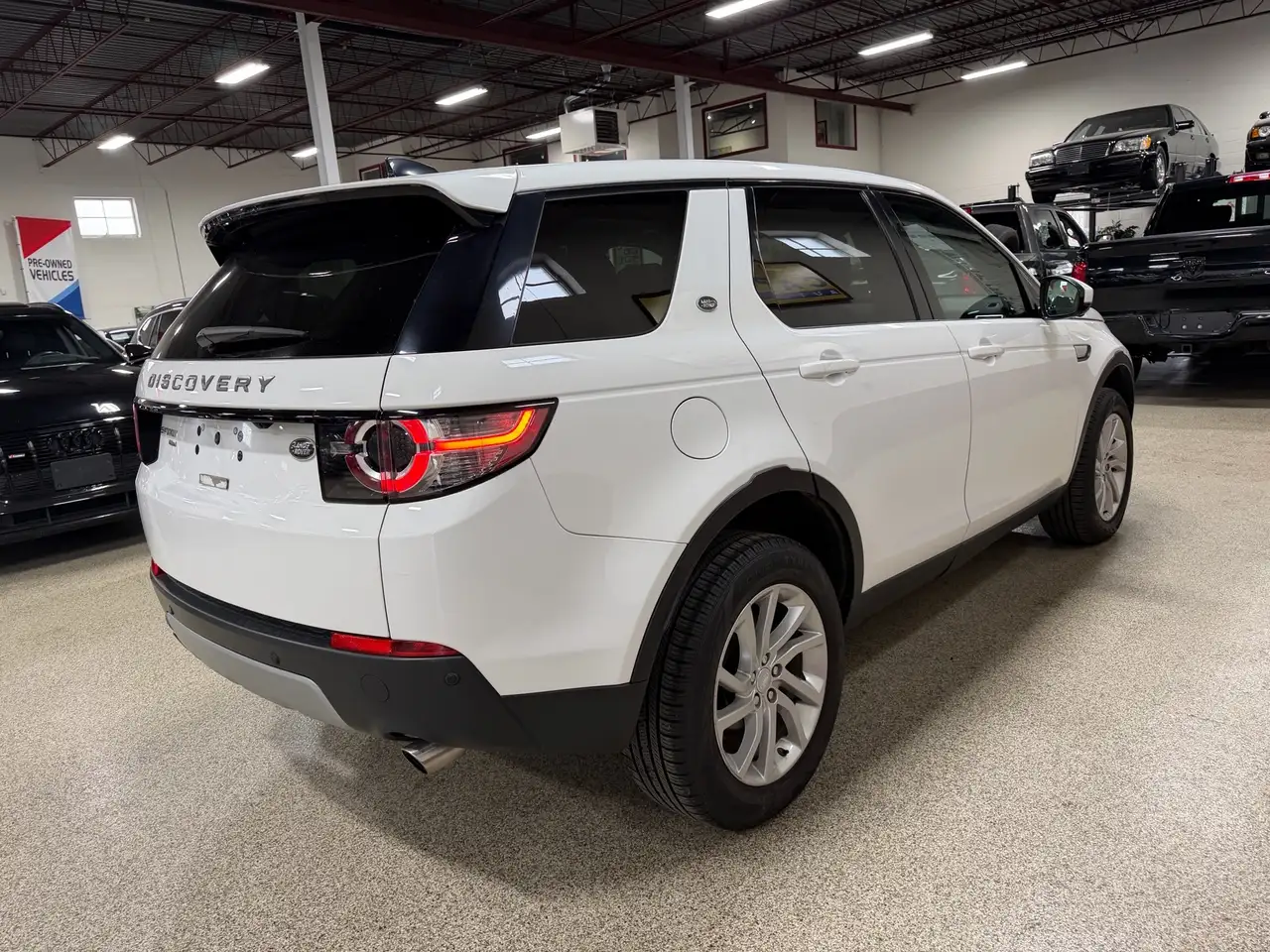 Land Rover Discovery Sport снимка Land Rover Discovery Sport