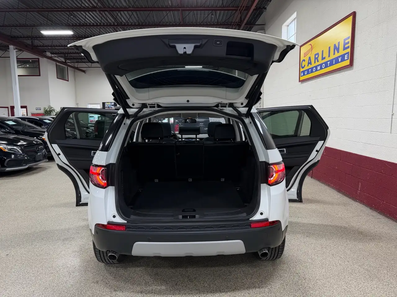 Land Rover Discovery Sport снимка Land Rover Discovery Sport