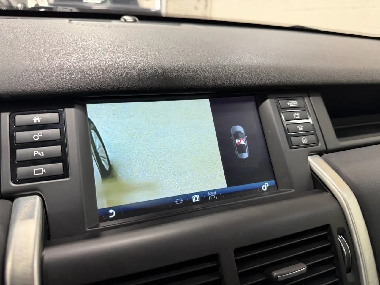 Land Rover Discovery Sport снимка Land Rover Discovery Sport