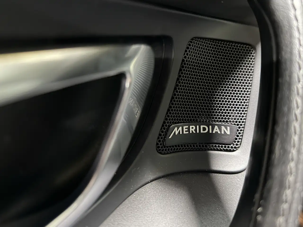 Land Rover Discovery Sport снимка Land Rover Discovery Sport