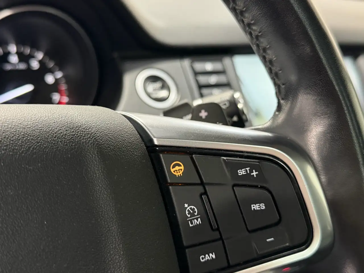 Land Rover Discovery Sport снимка Land Rover Discovery Sport