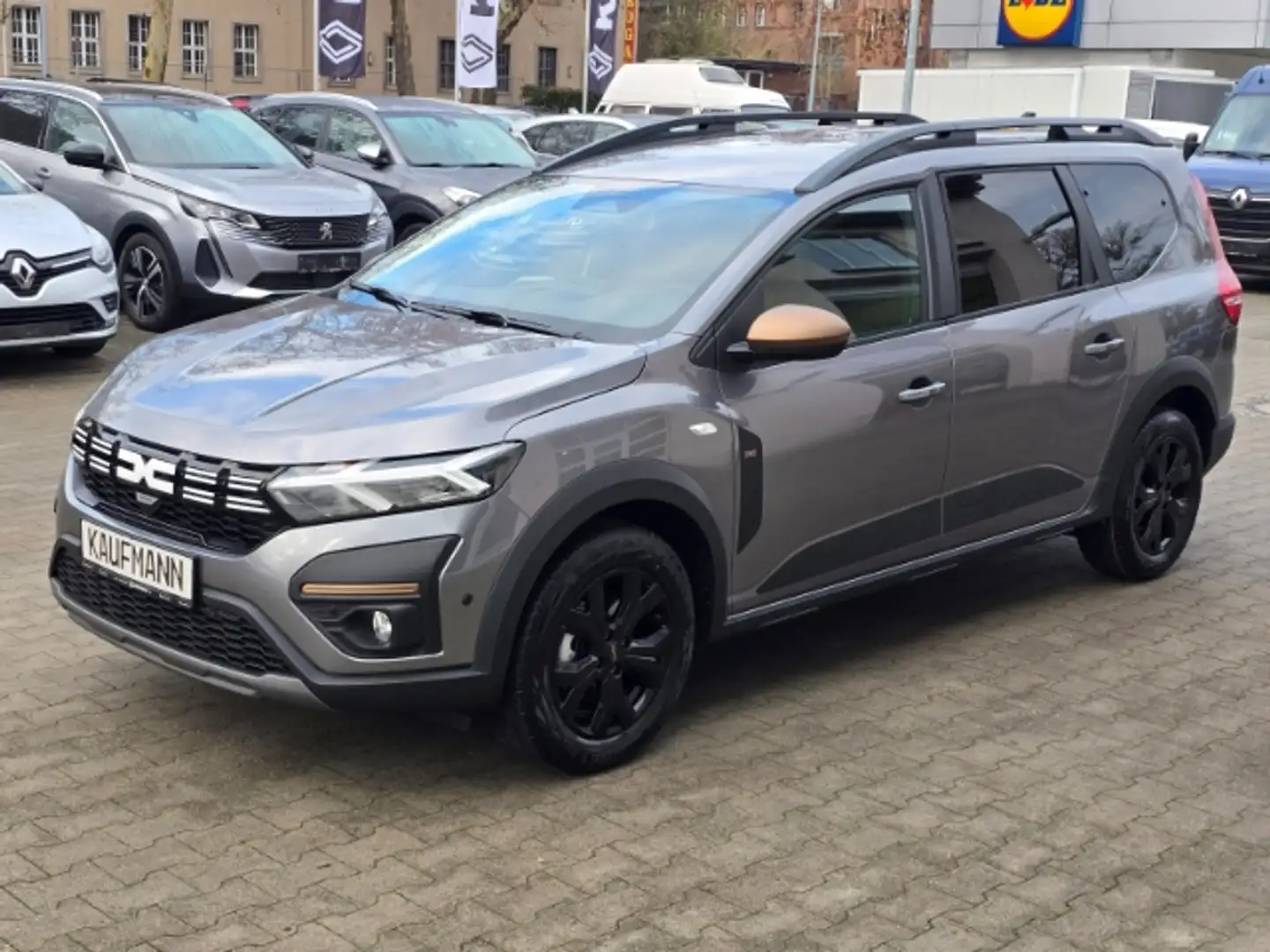 Dacia Jogger Extreme+ 1.0 TCe 110 EU6e 7-Sitzer Grau - 1