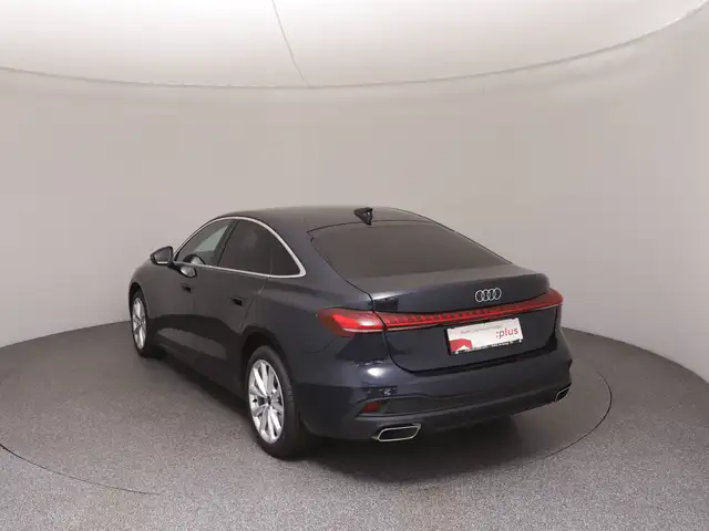 Audi A5 view 5