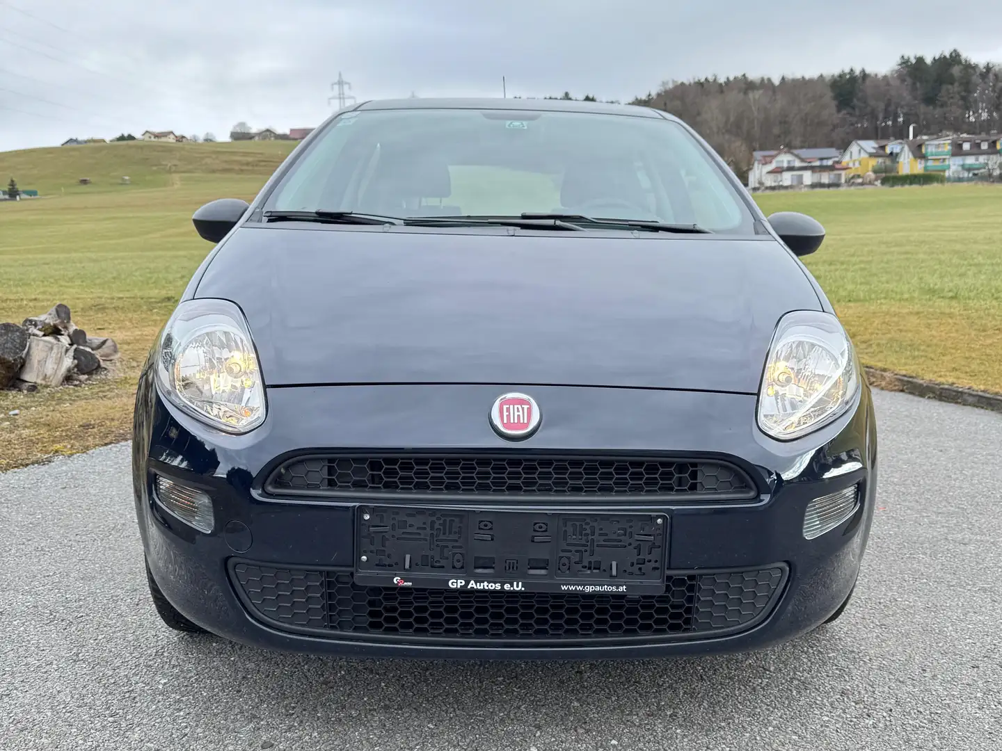 Fiat Punto 1,2 - Neuwagenzustand, Pickerl ohne Mängel. Blau - 2