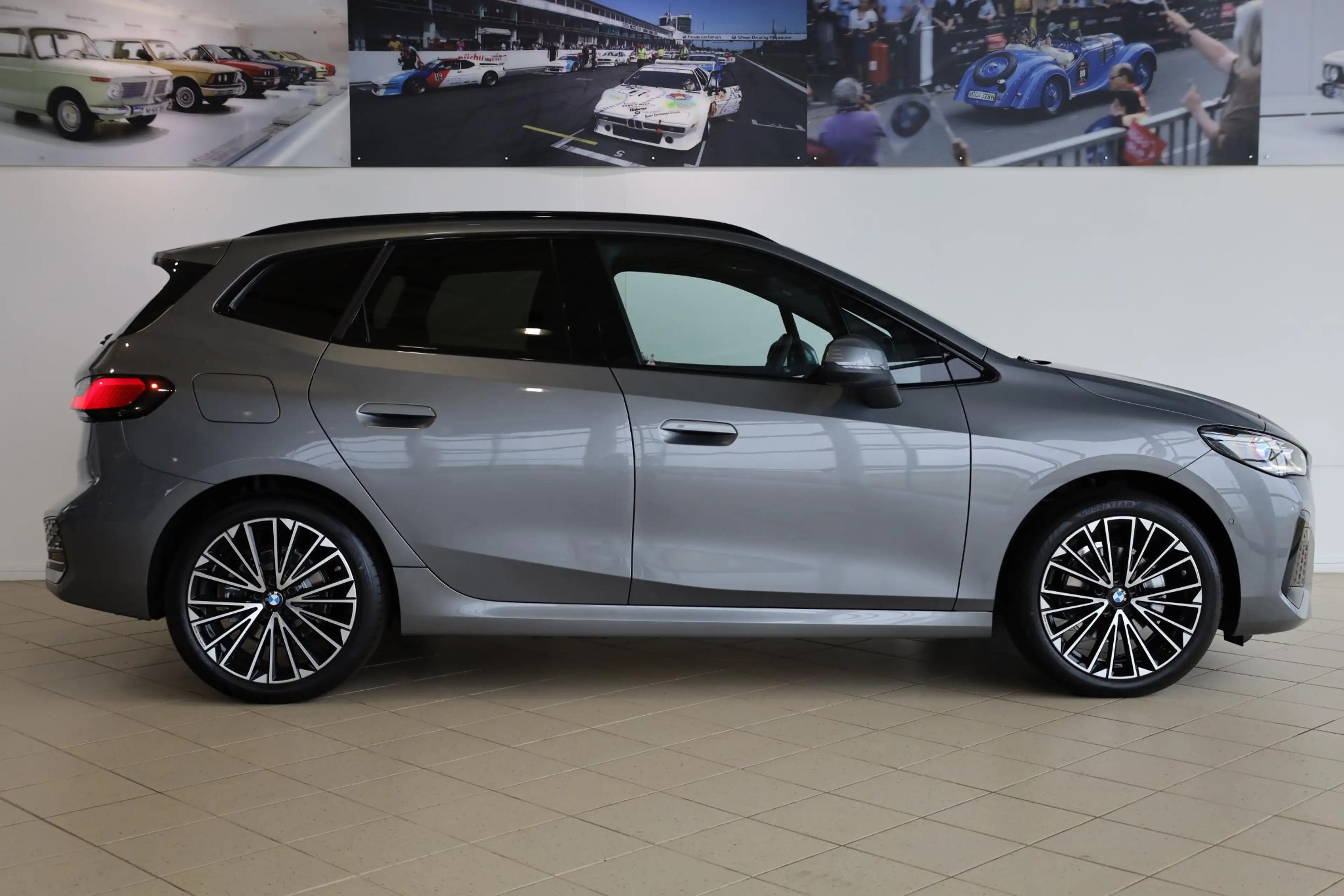 BMW 225 2 Serie Active Tourer 225e xDrive | M Sport | Pano — photo 3