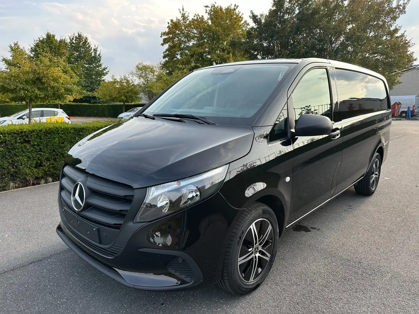 Mercedes-Benz Vito Facelift 116 CDI Long Navi*Front/Side Assist*PDC Noir - 1