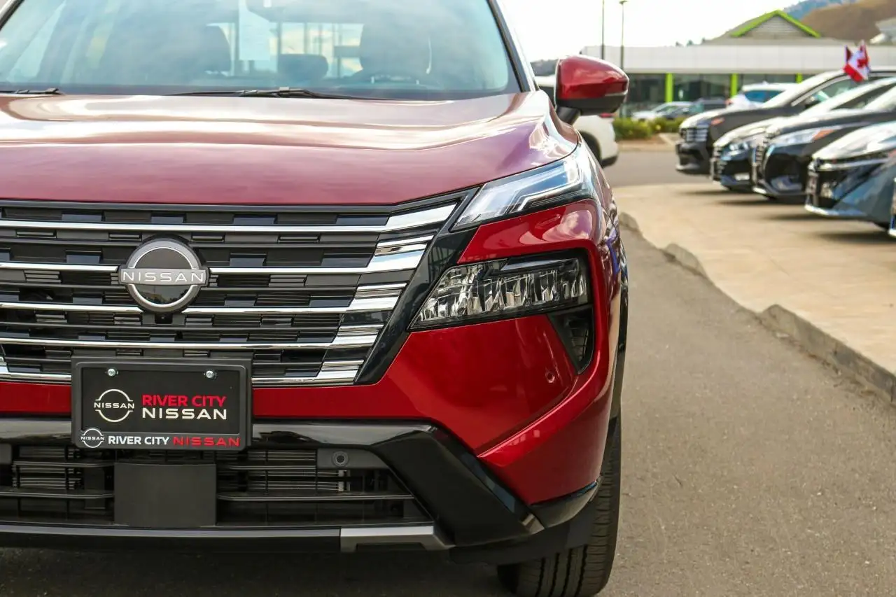 Nissan Rogue снимка Nissan Rogue