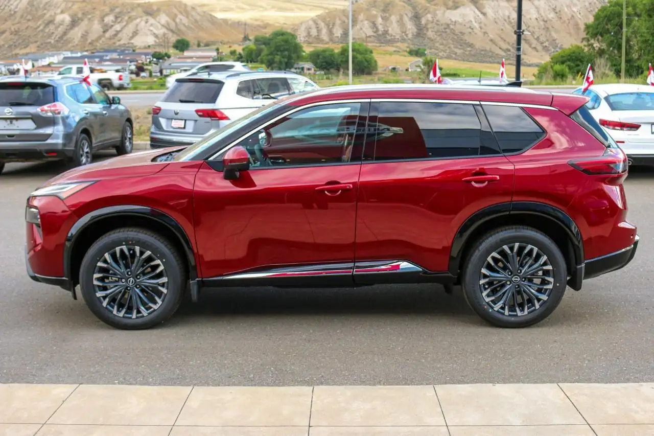 Nissan Rogue снимка Nissan Rogue