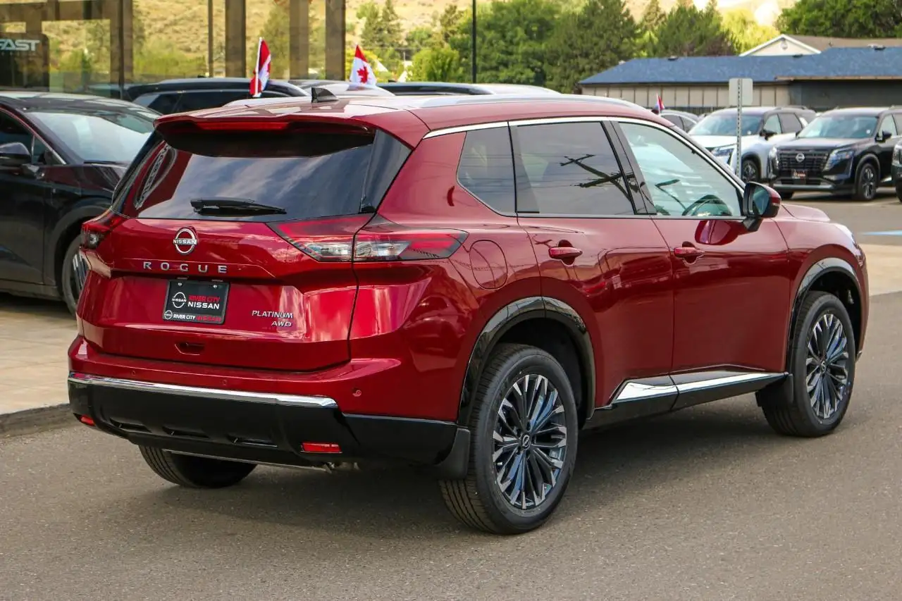Nissan Rogue снимка Nissan Rogue
