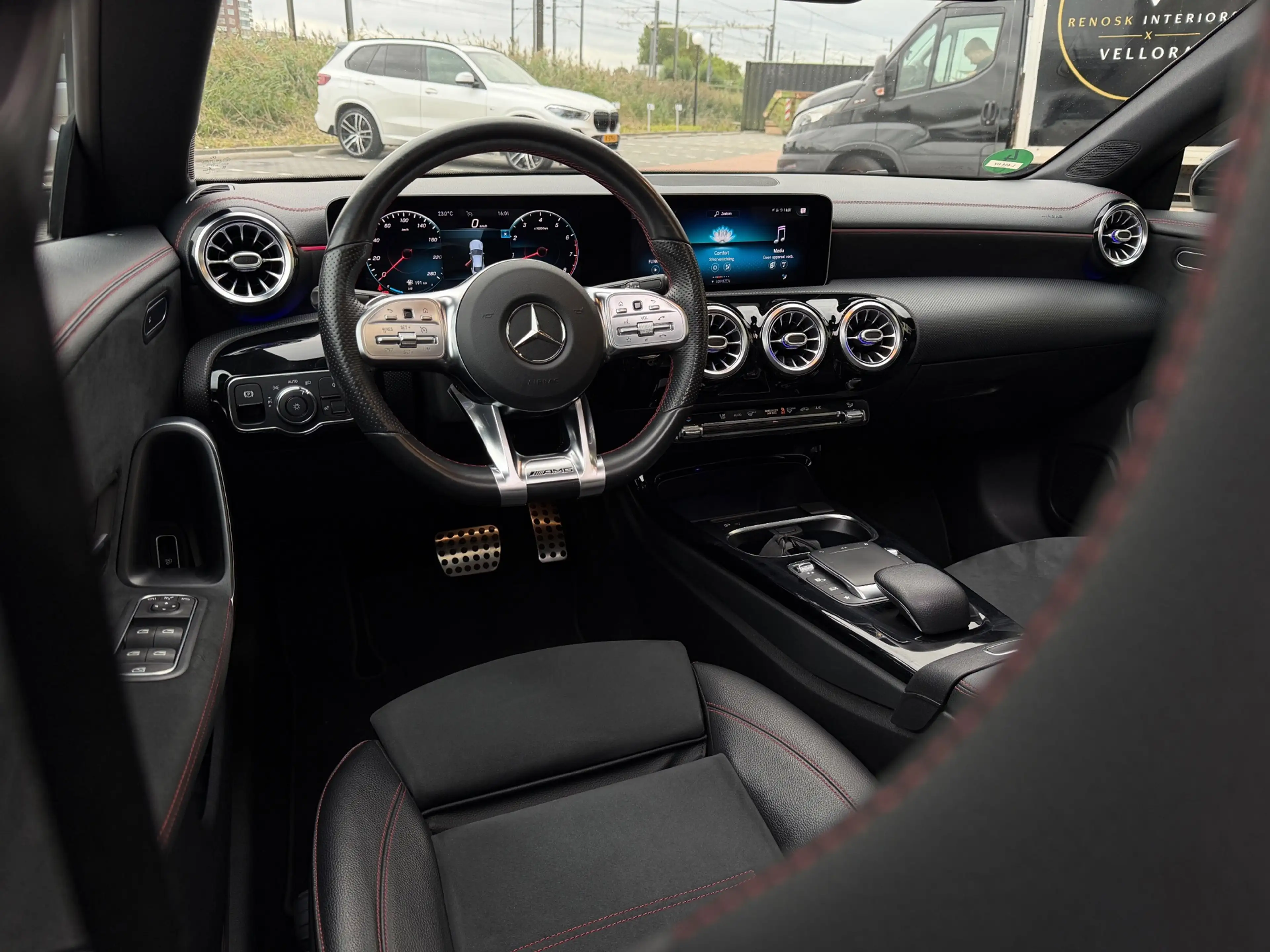 Mercedes-Benz CLA 220 AMG|Pano|SfeerVerl.|DealerOndr| — photo 2