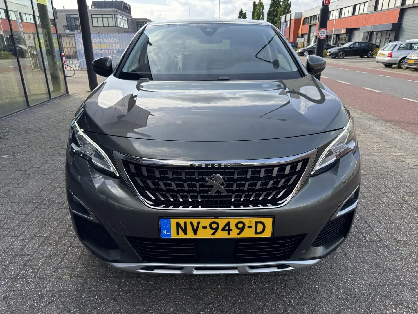 Peugeot 3008 1.2 PureTech Allure / Sfeerverlichting / Carplay / Grau - 2