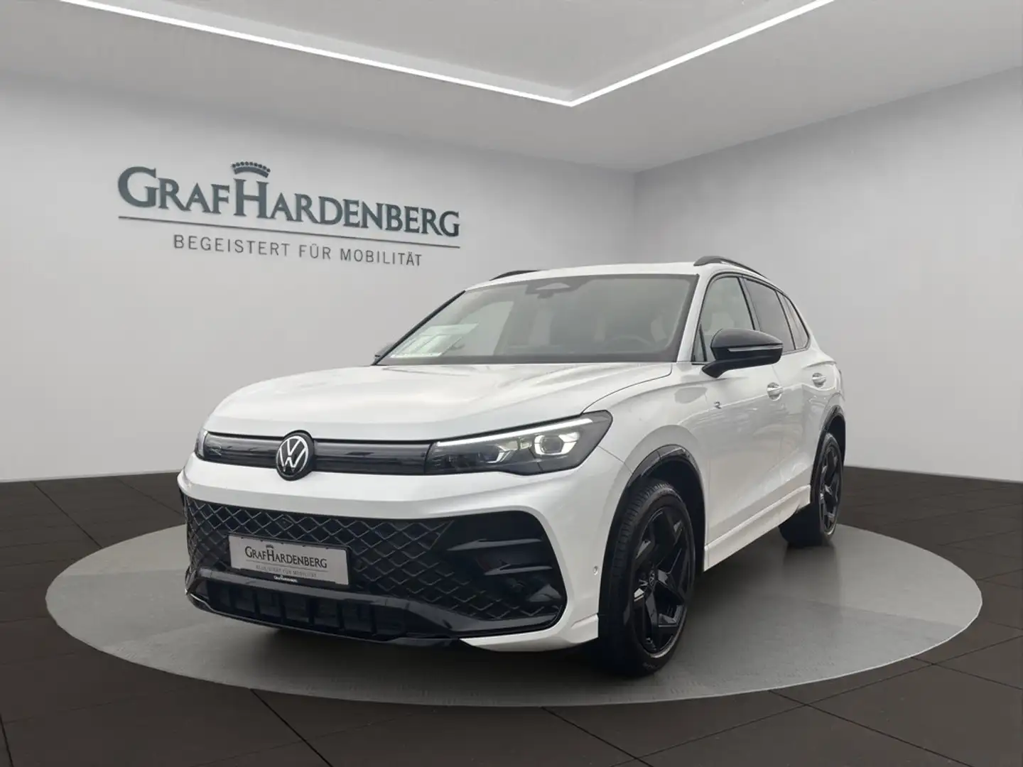 Volkswagen Tiguan 2.0 TDI DSG R-Line PANO RFK HeadUp AHK Weiß - 1