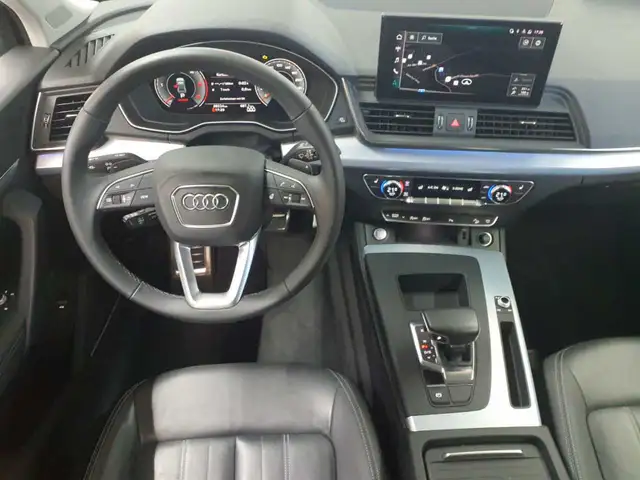 Audi Q5 view 7