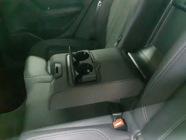 Audi Q5 view 6