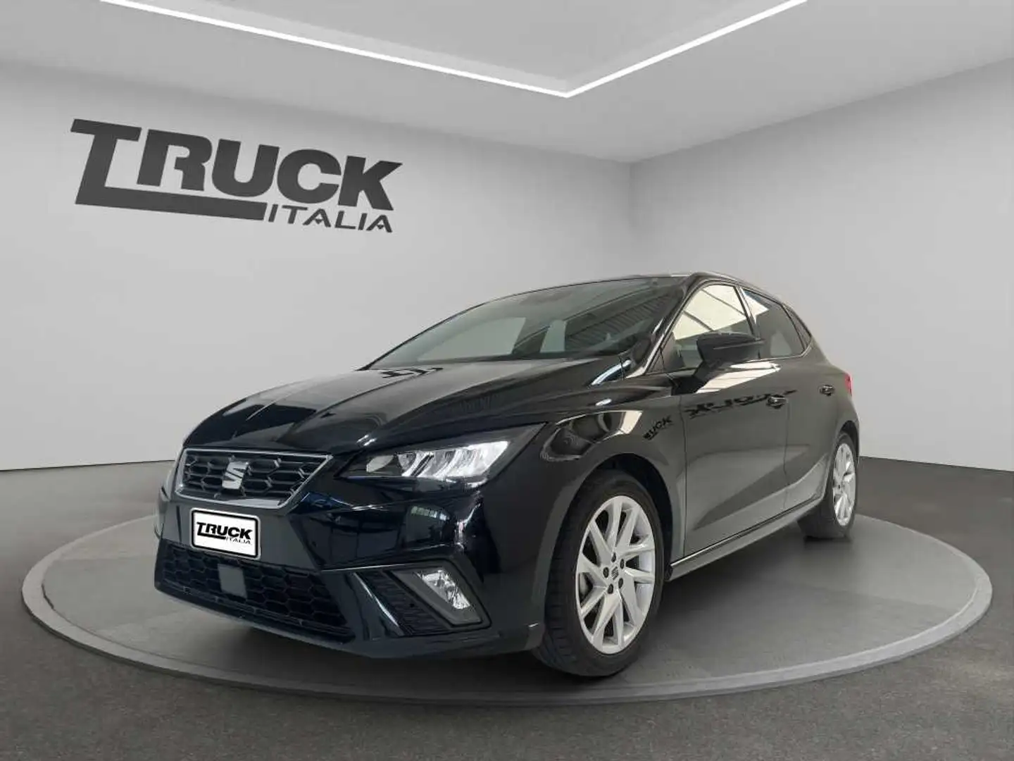 SEAT Ibiza V 2017 - Ibiza 1.0 ecotsi FR 95cv Schwarz - 1