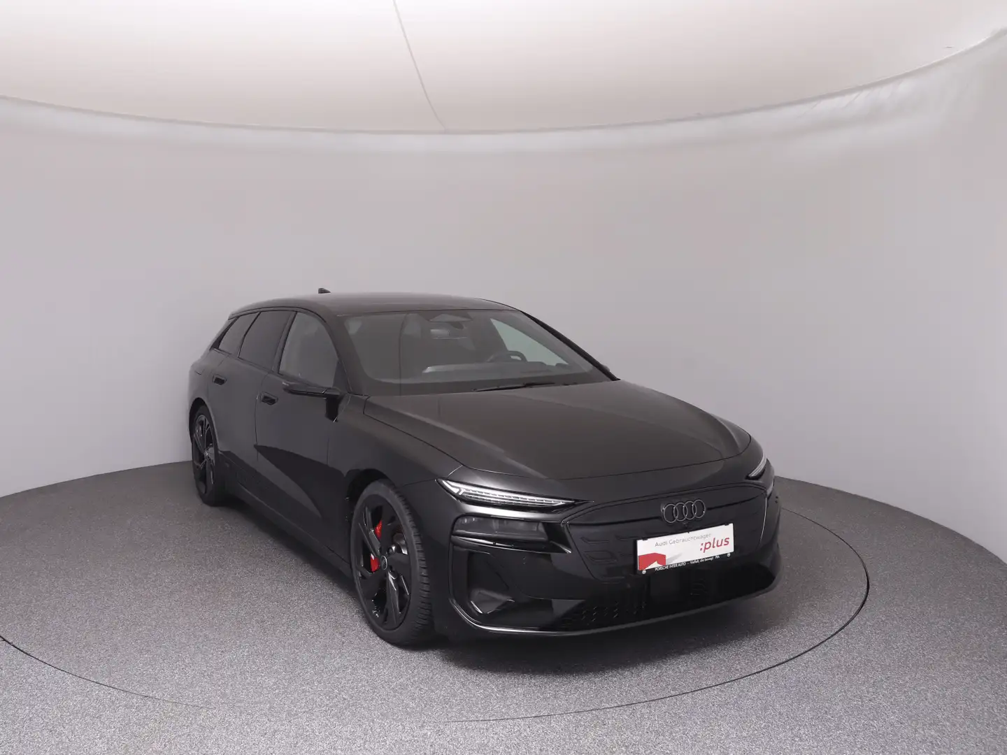 Audi S6 e-tron Schwarz - 2