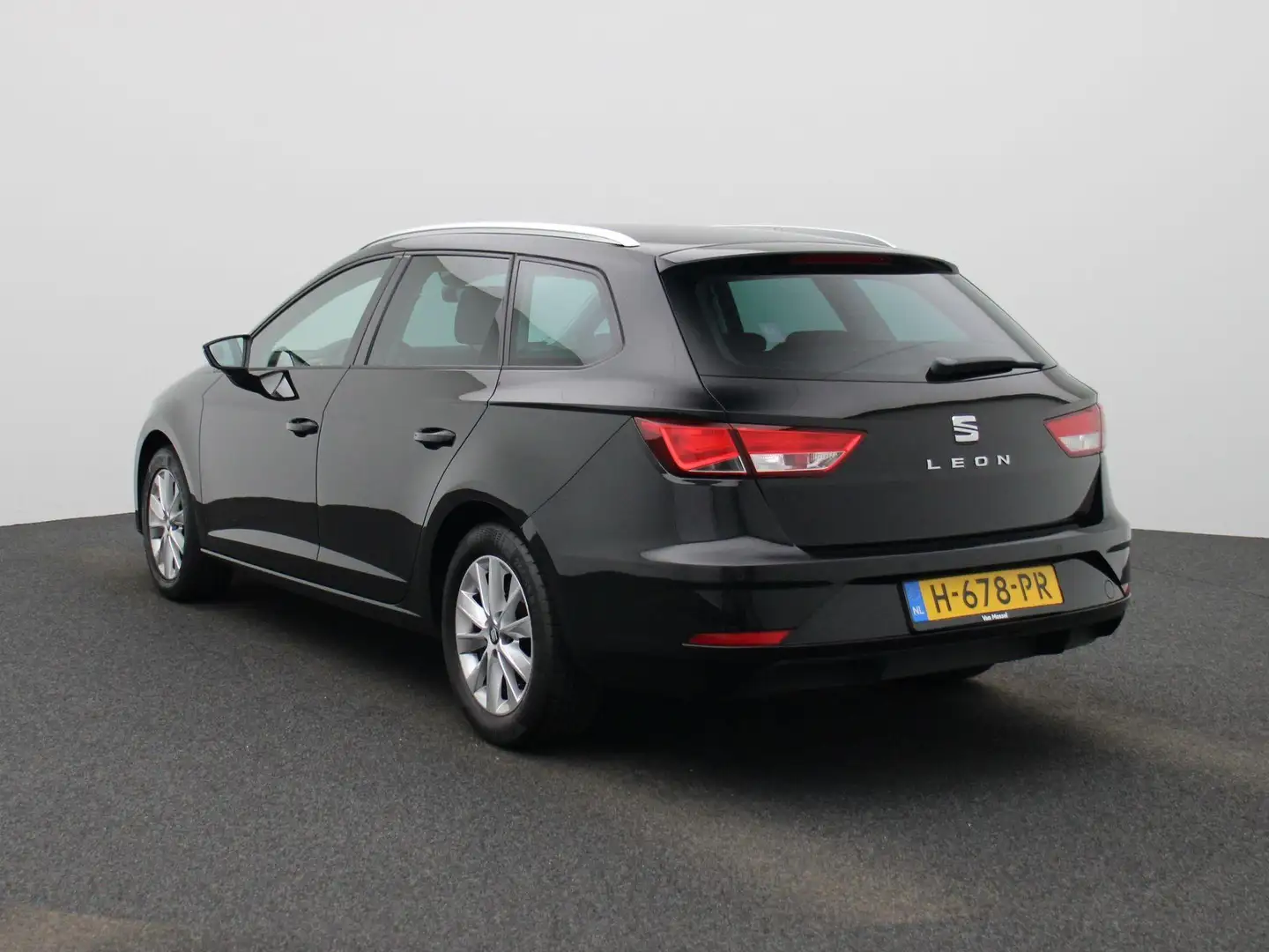 SEAT Leon ST 1.0 TSI Style Ultimate Edition NAVIGATIE | CAME Zwart - 2