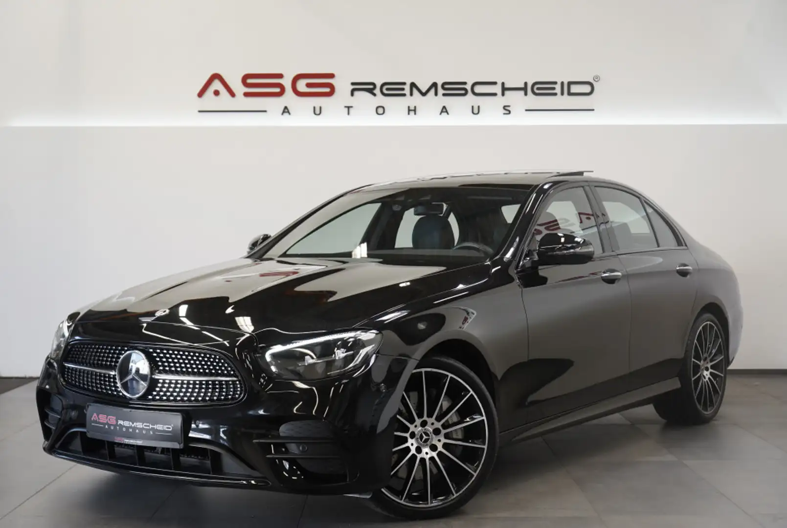Mercedes-Benz E 450 4M AMG Line *1.H *20 *Pano *Wide *Night Noir - 1