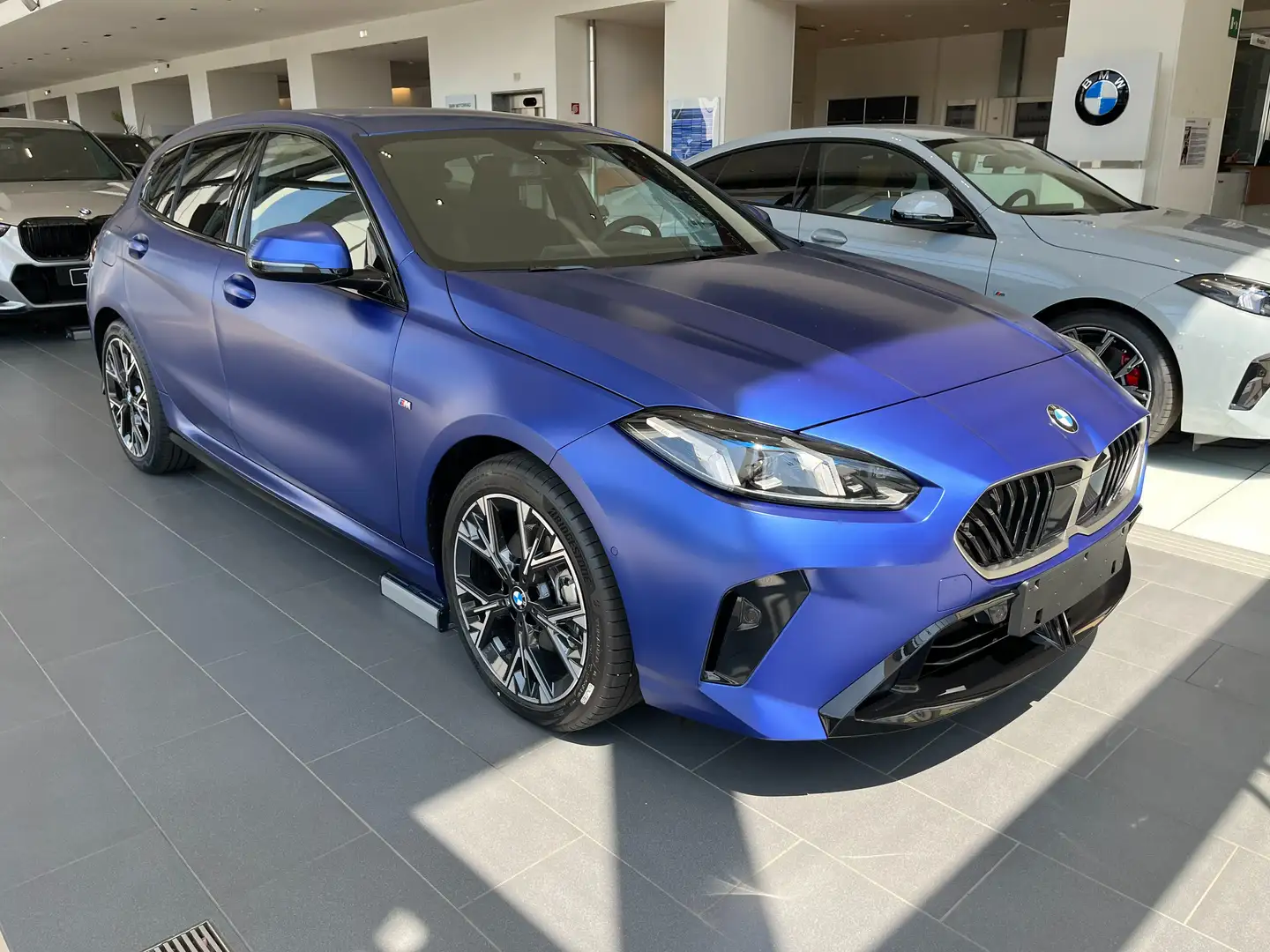 BMW 118 BMW Serie 1  118d MSport auto Albastru - 2