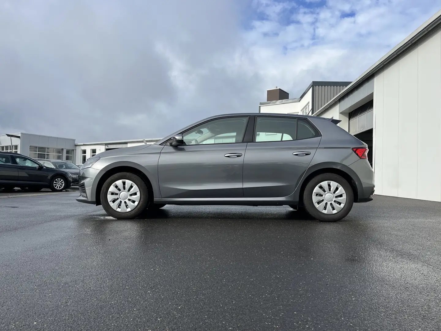 Skoda Fabia 1.0 TSI Ambition 106€ m. 20% Anzahlung Navi CLIM Grau - 2