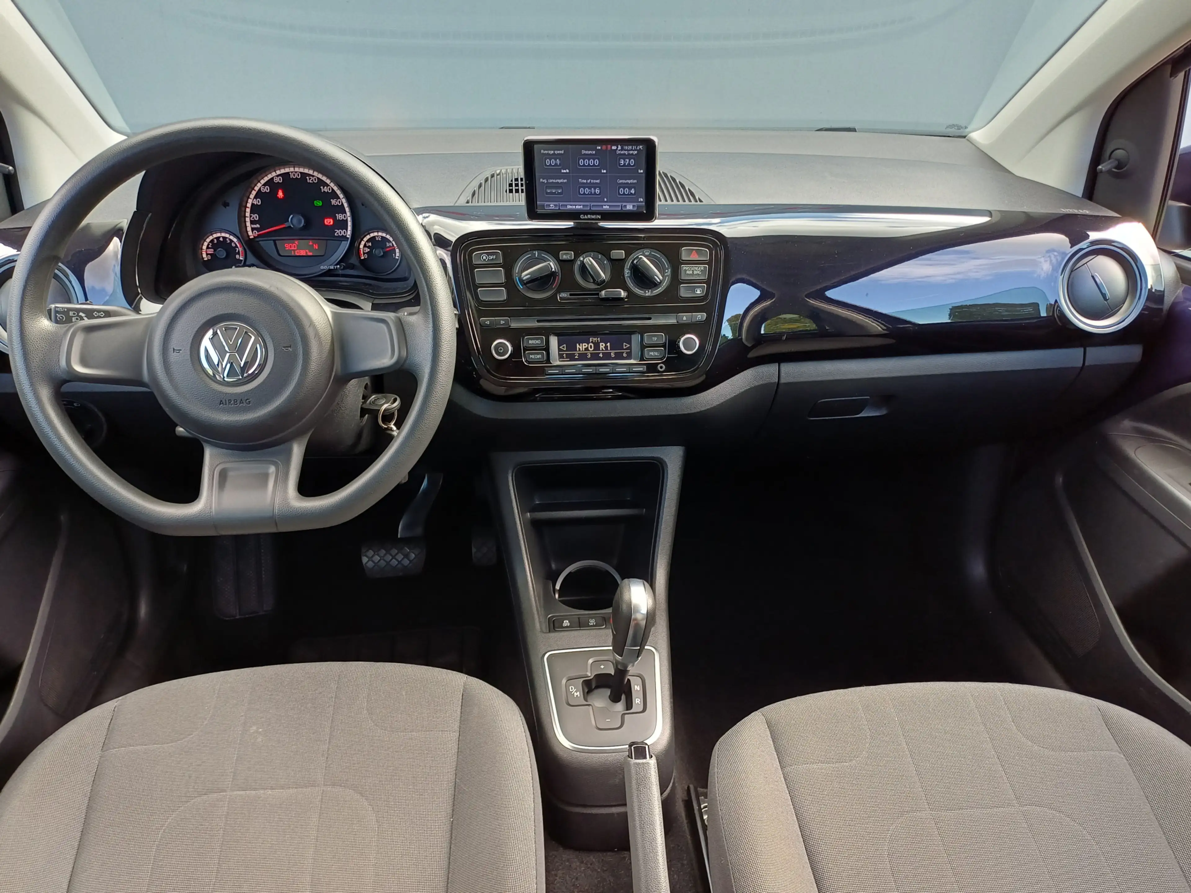 Volkswagen up! 1.0 move up! BlueMotion Automaat | AIRCO | PARKEER — photo 6