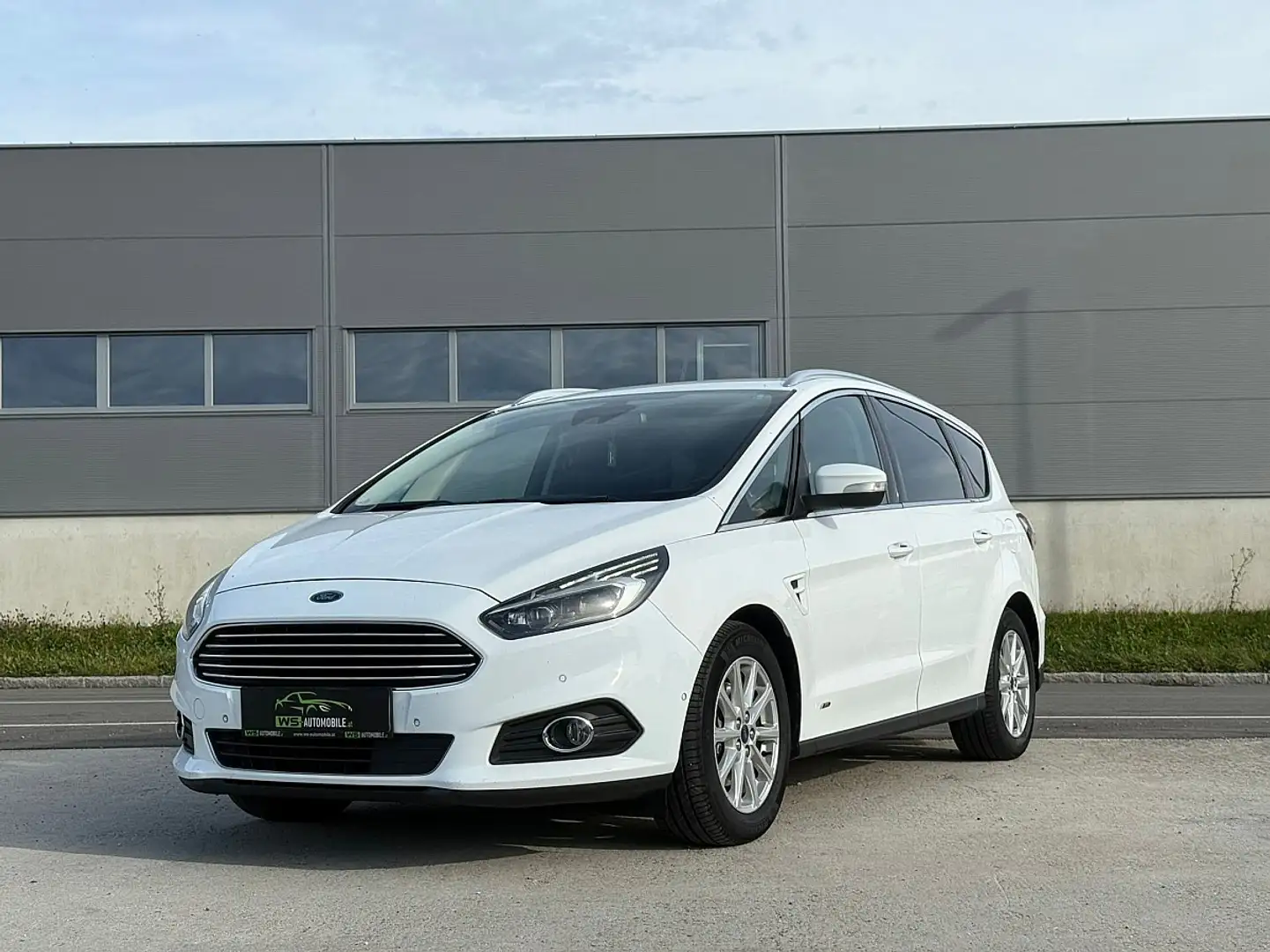 Ford S-Max S-MAX Titanium 2.0 TDCi 4x4 1.Besitz LED/AHK Weiß - 1