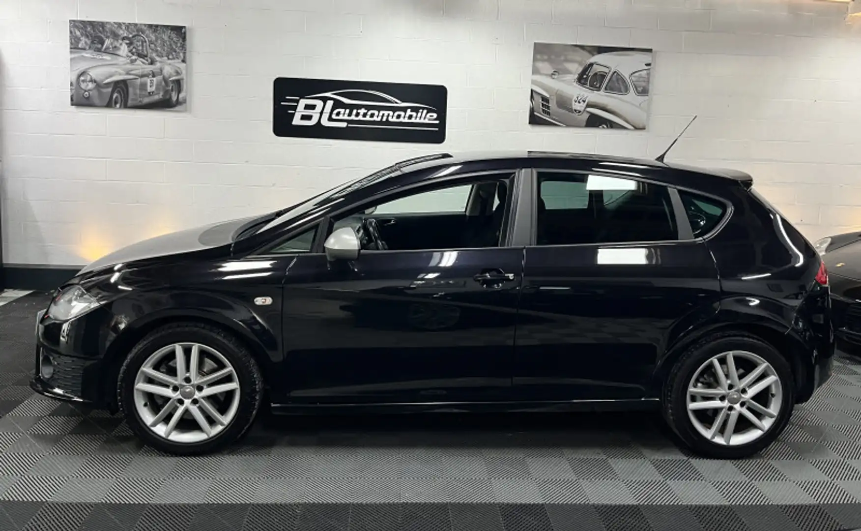 SEAT Leon 2.0 TSI 211CH FR Schwarz - 2