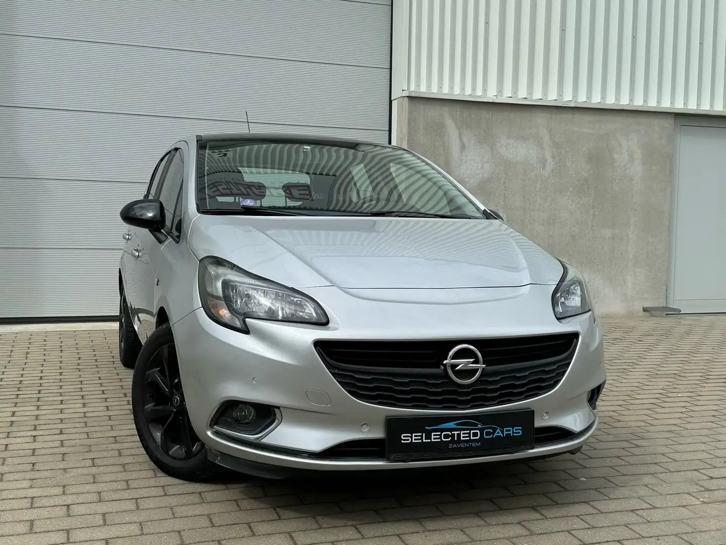 Opel Corsa 1.4i Black Editon **1Jaar Garantie** Zilver - 1