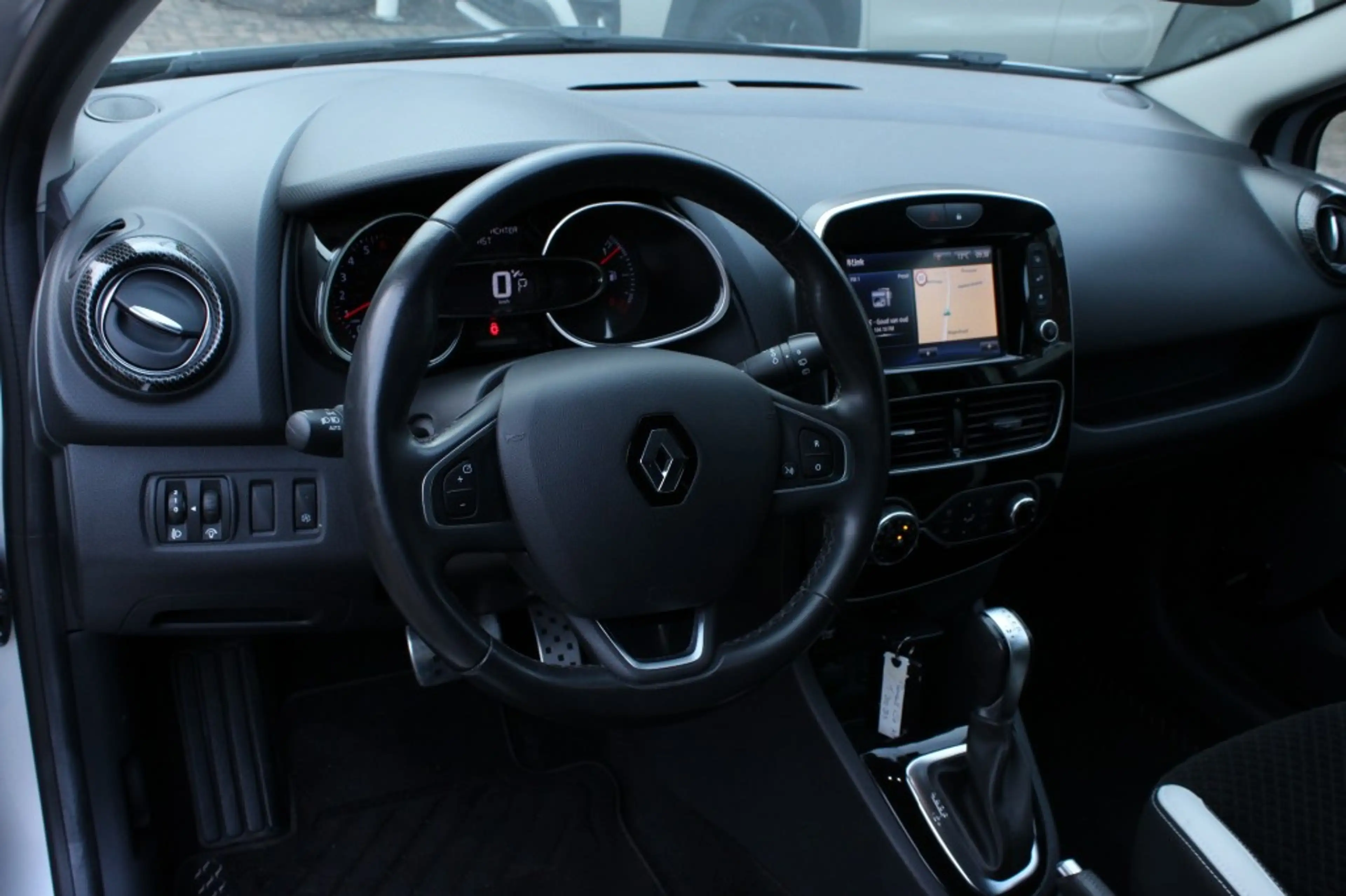Renault Clio 1.2 TCE BOSE / Rijklaarprijs — photo 14