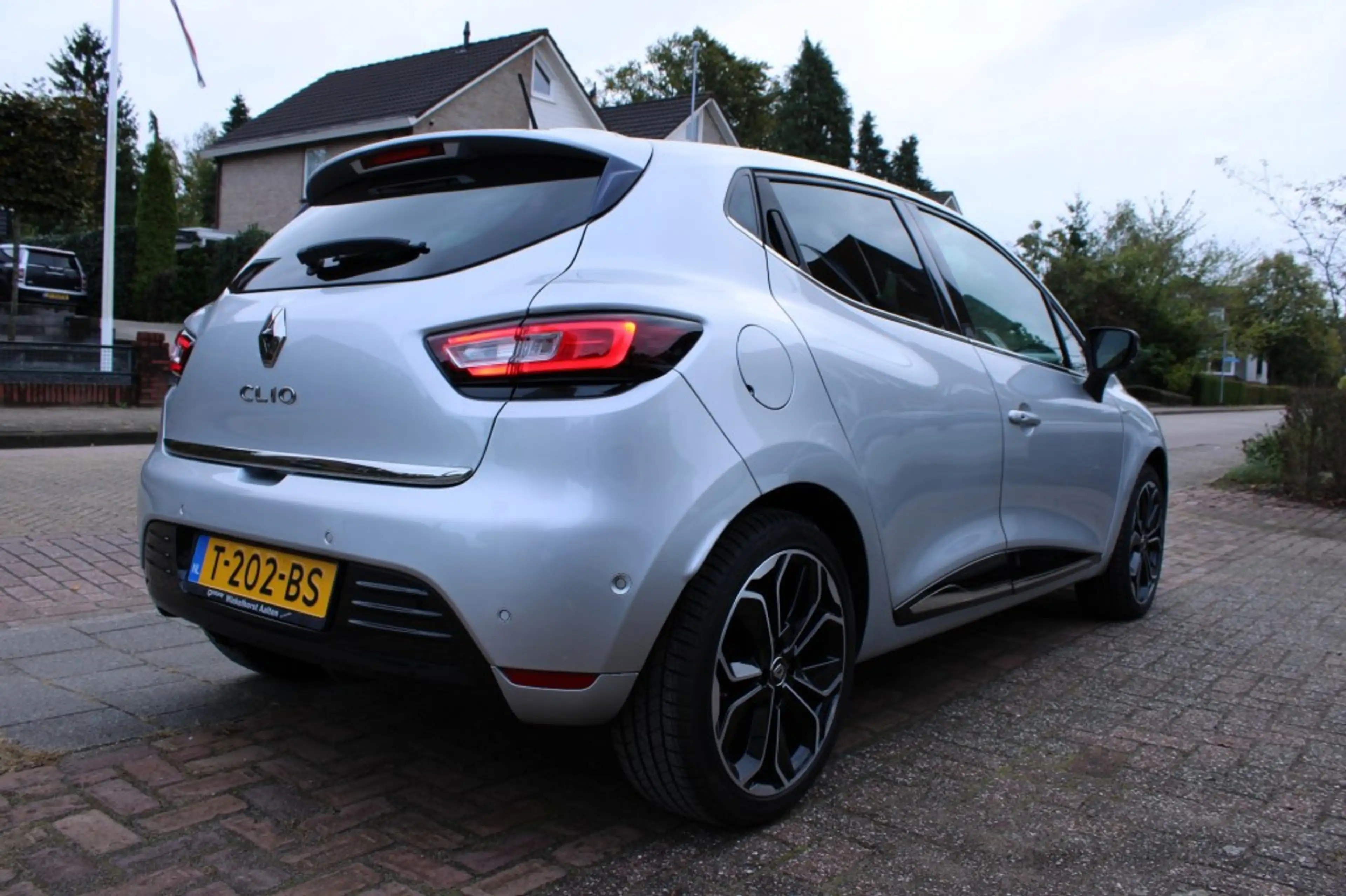 Renault Clio 1.2 TCE BOSE / Rijklaarprijs — photo 5