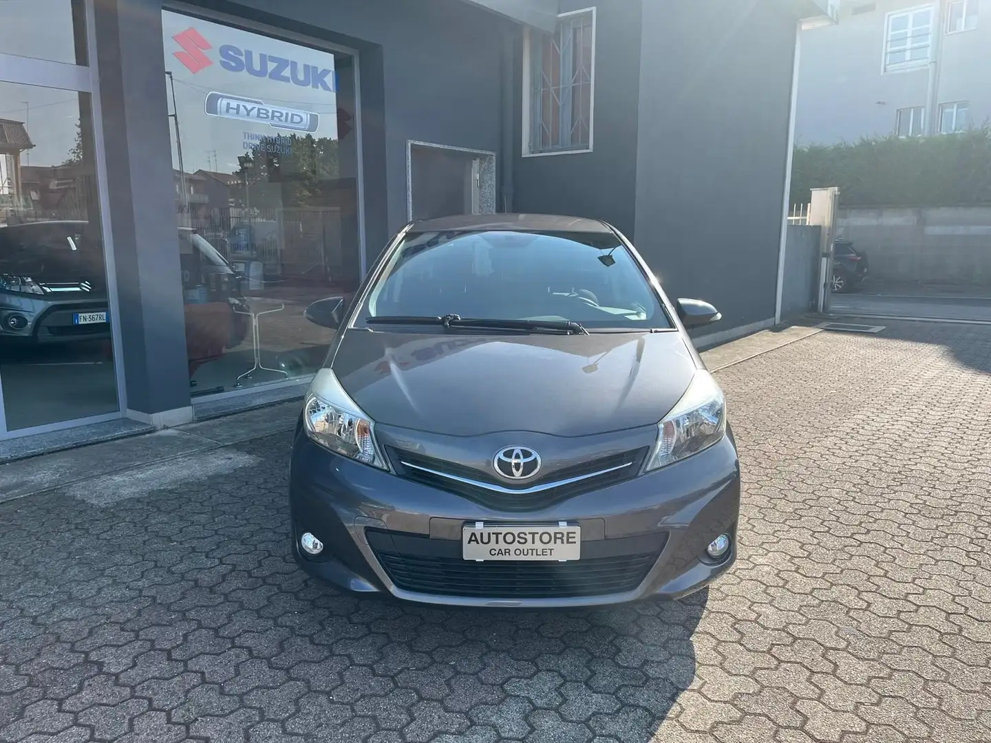 Toyota Yaris 5p 1.0 BENZINA 69 CV!!!!! Grigio - 2