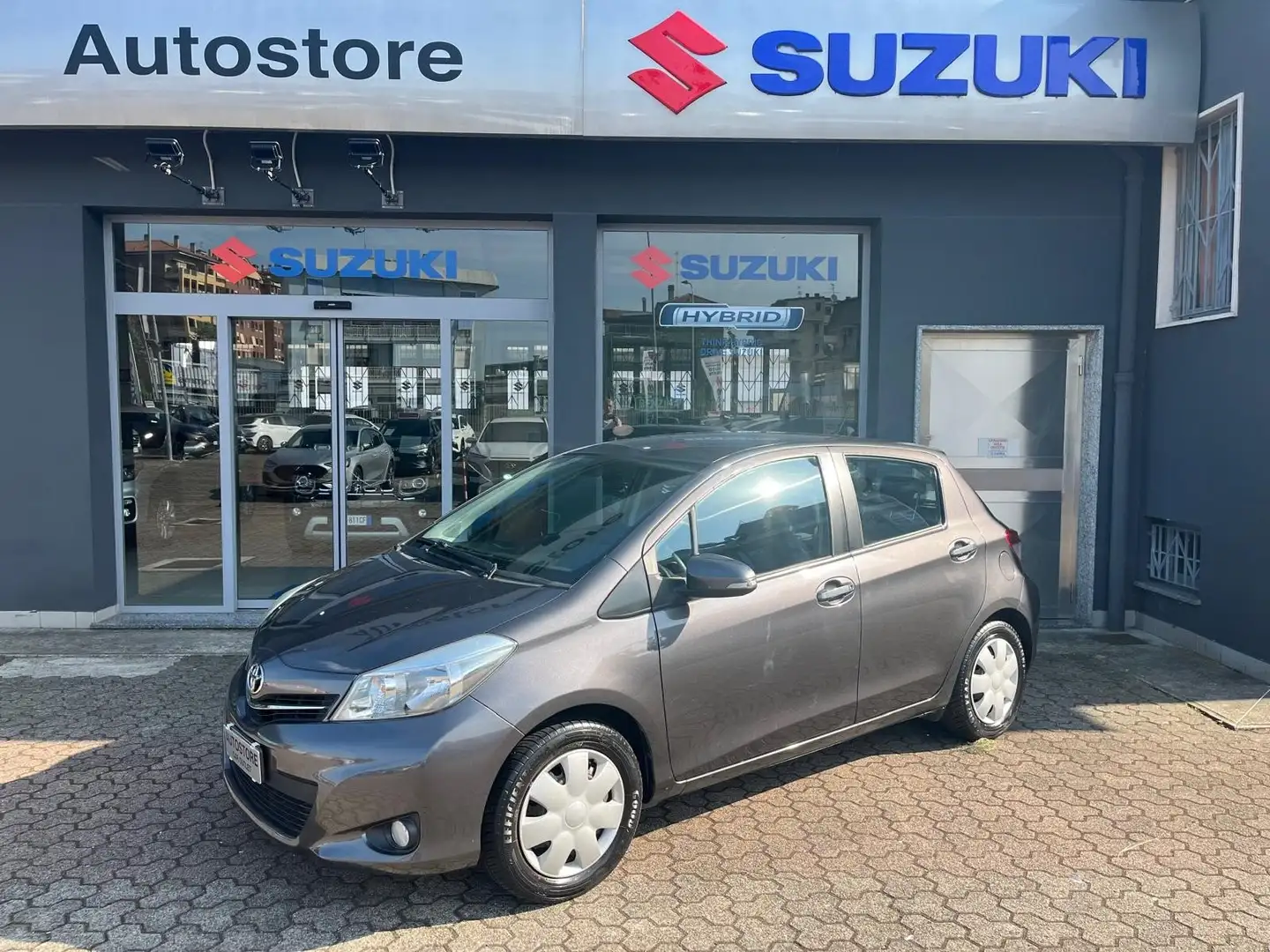Toyota Yaris 5p 1.0 BENZINA 69 CV!!!!! Grigio - 1
