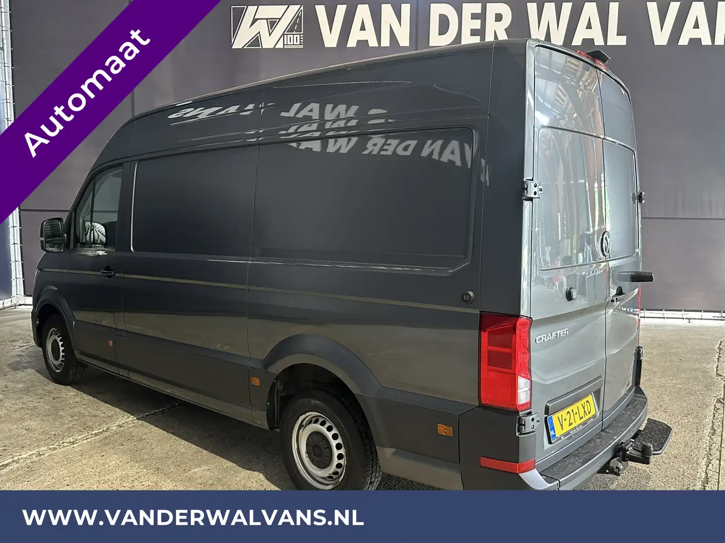 Volkswagen Crafter 2.0 TDI 141pk Automaat L3H3 L2H2 Euro6 Airco | Cam Grigio - 2