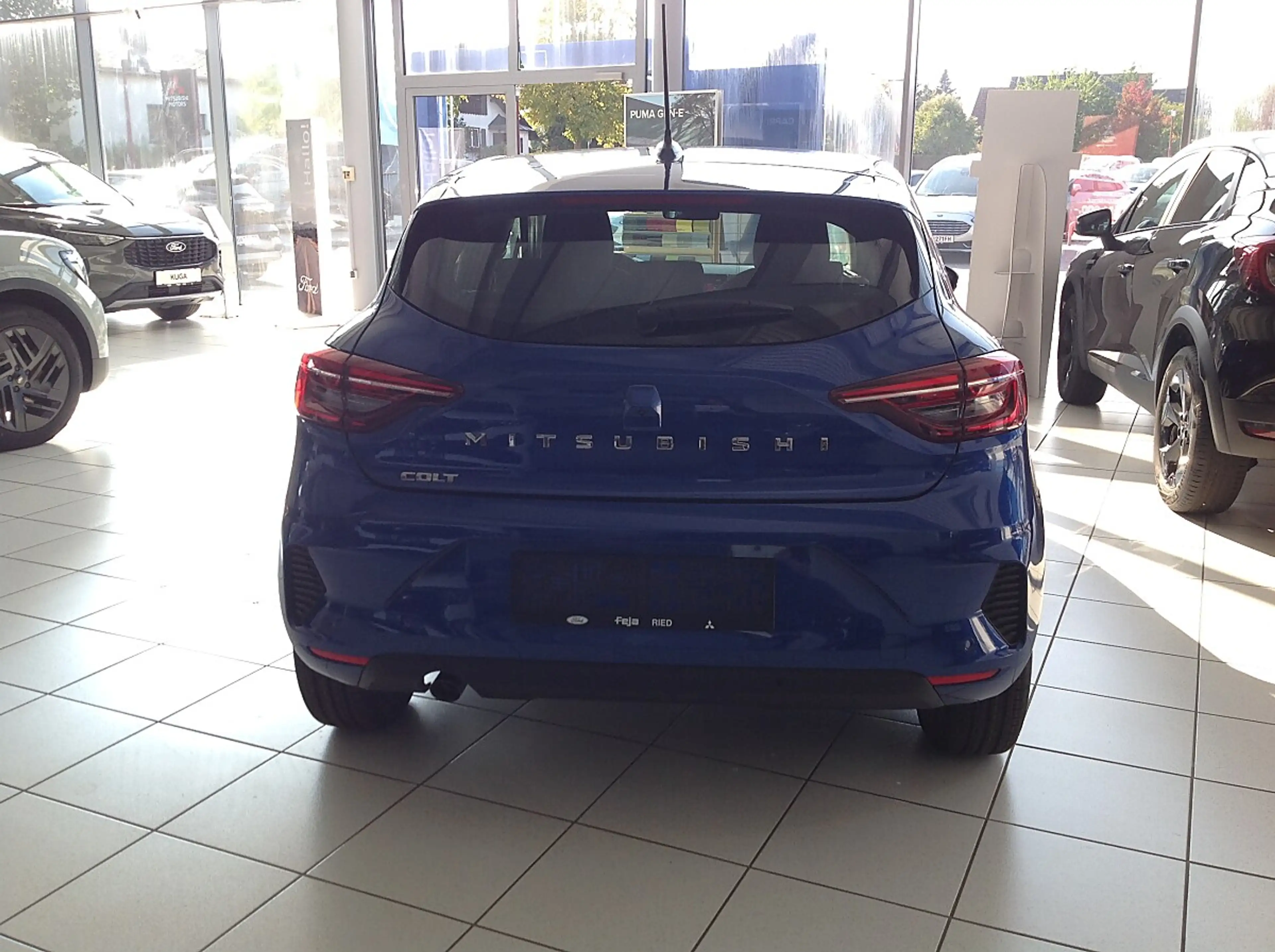 Mitsubishi Colt 1,0 MPI-T Invite — photo 11
