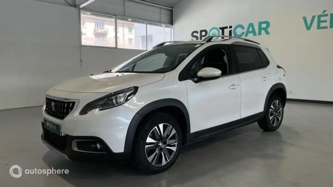 Peugeot 2008 1.2 PureTech 110ch Allure S\\u0026S EAT6