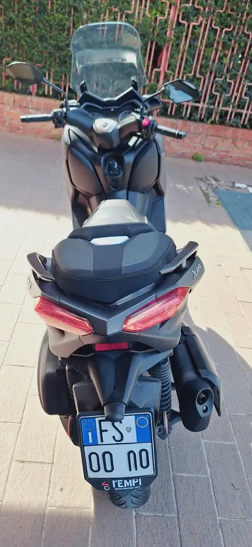 Yamaha X-Max 300 Negro - 1
