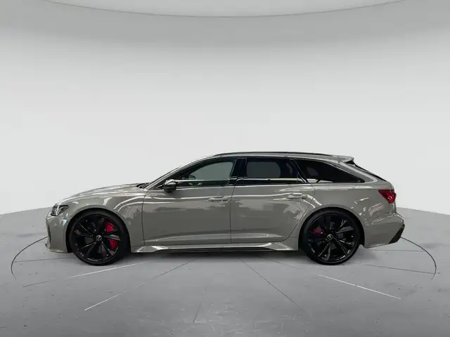 Audi RS6 view 3