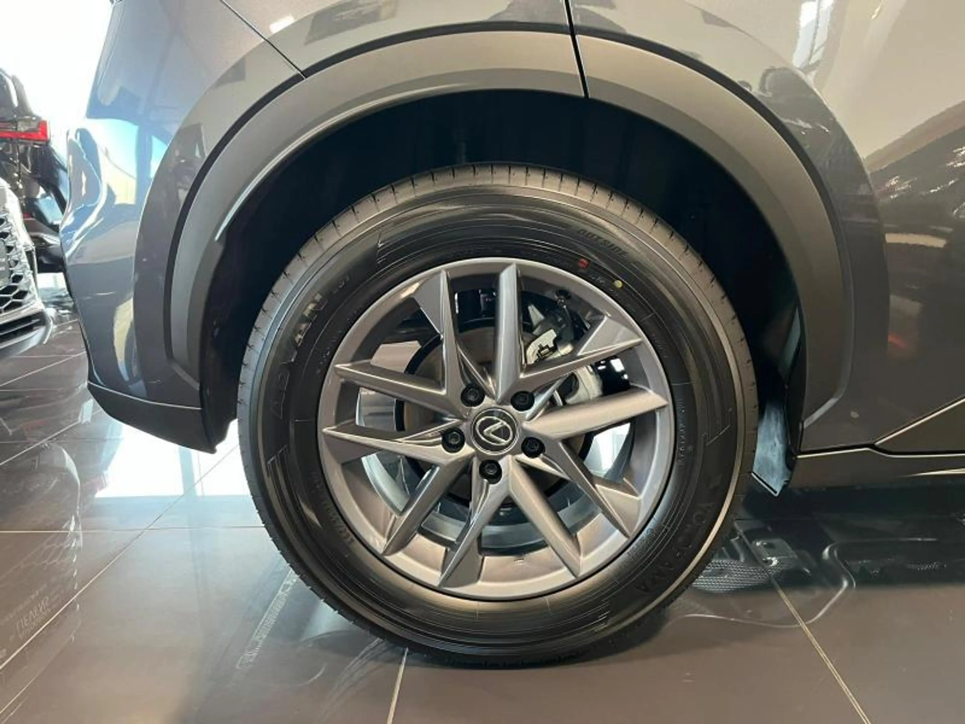 Lexus LBX 1.5 HYB BASE + COMFORT PACK — photo 8