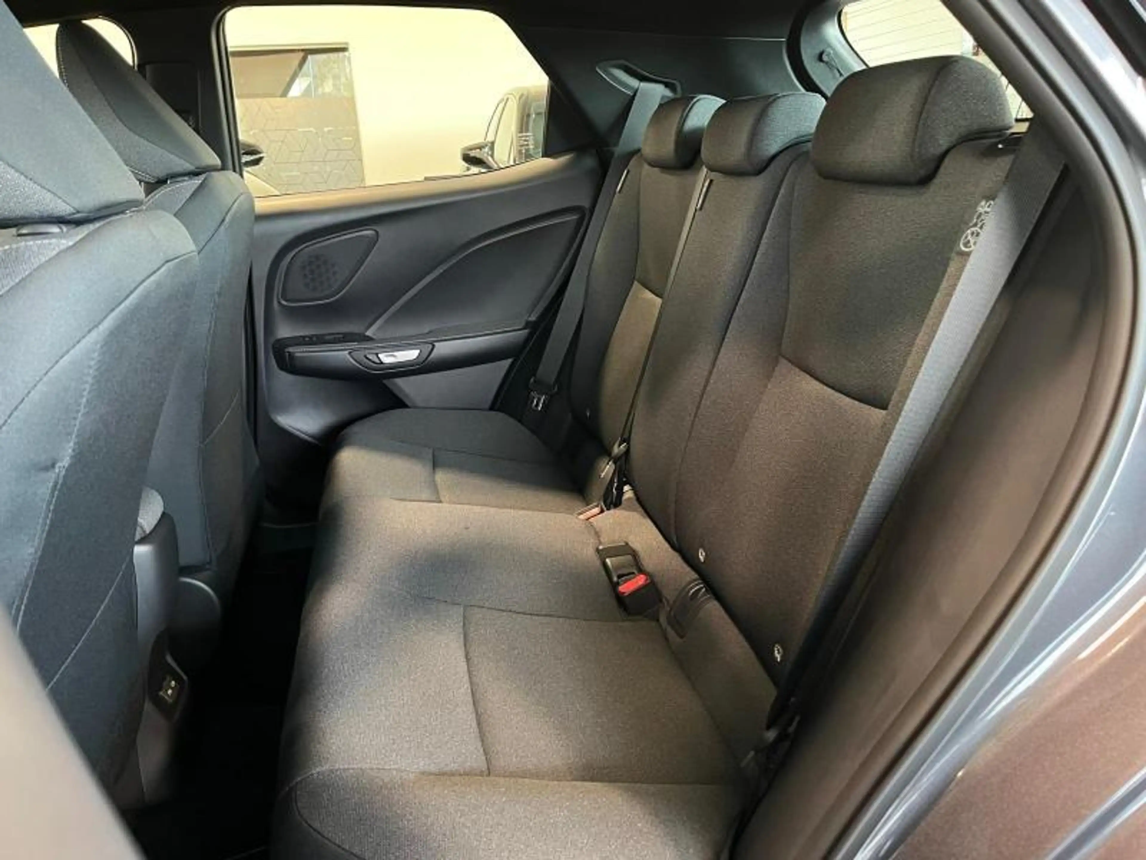 Lexus LBX 1.5 HYB BASE + COMFORT PACK — photo 10