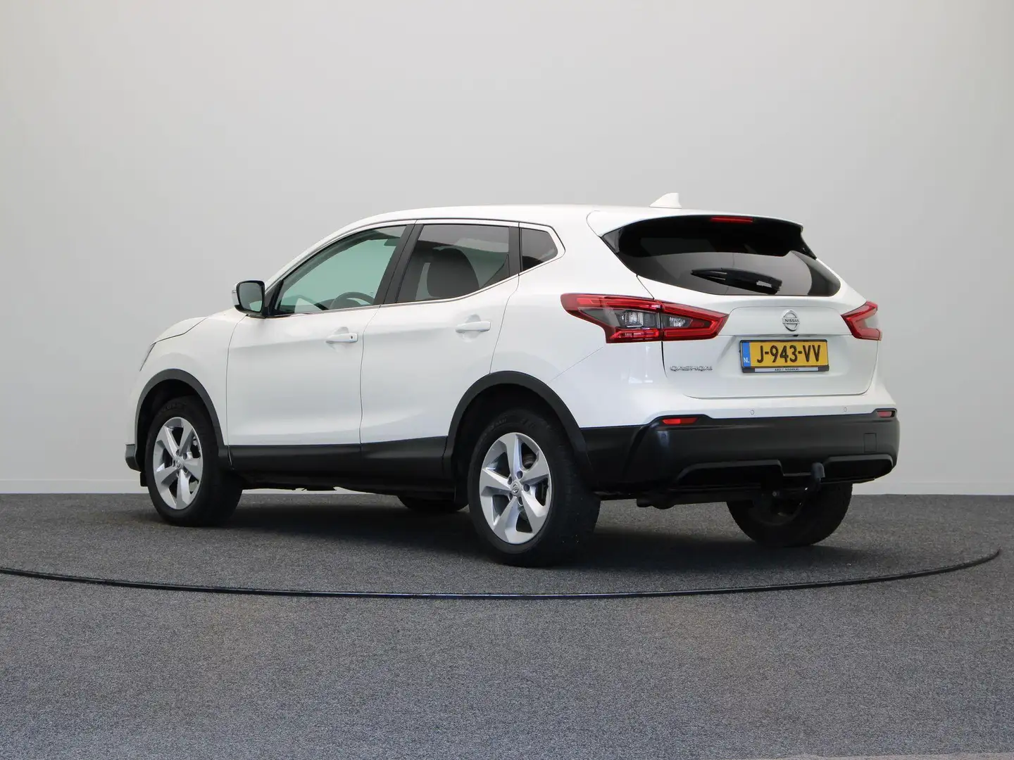 Nissan Qashqai 1.2 Business Edition | Navigatie | Trekhaak | Rond Wit - 2