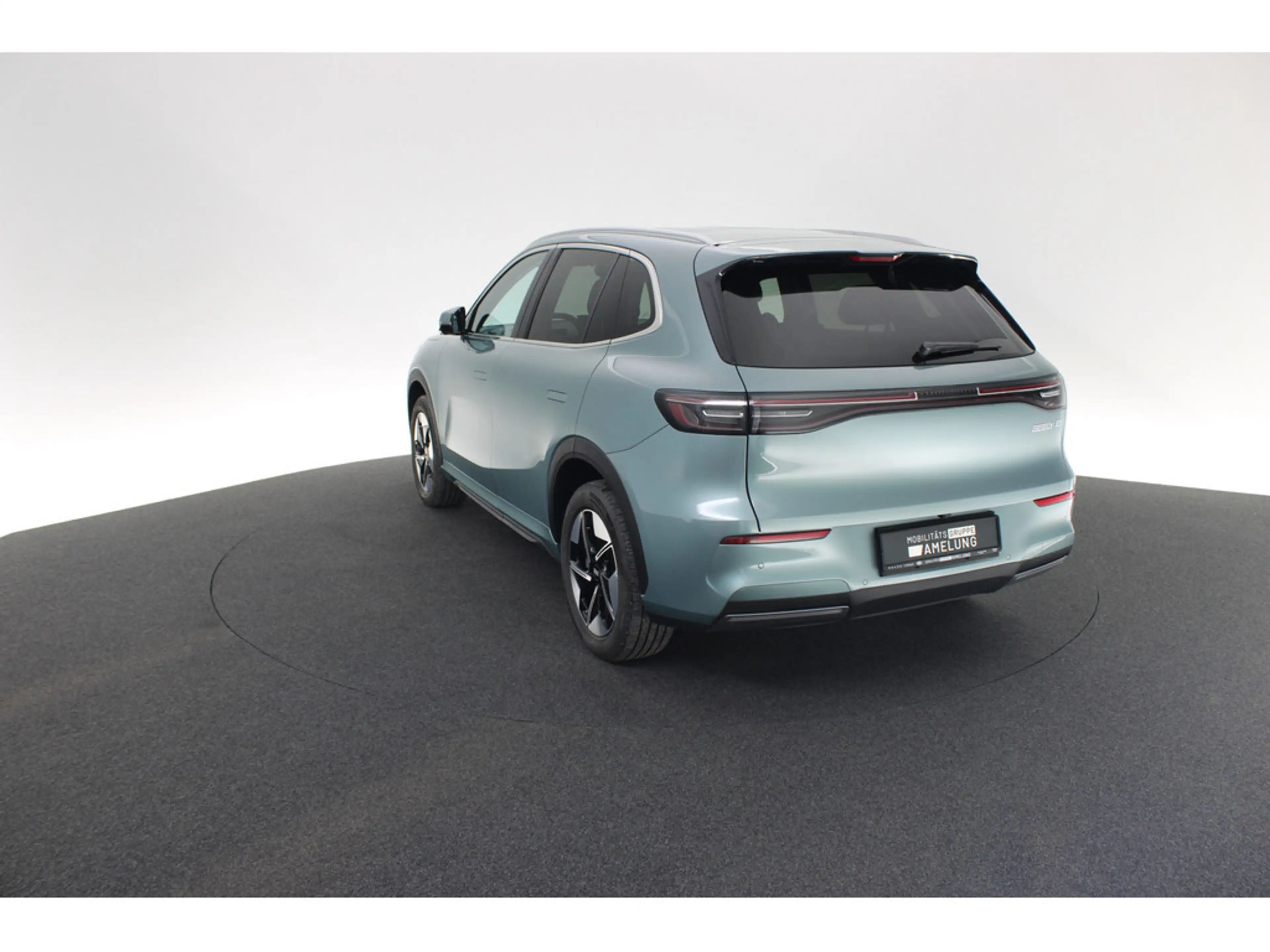 Geely E5 Pro+ PDC LED SCHEINWERFER NAVI UPE 39.990 — photo 13
