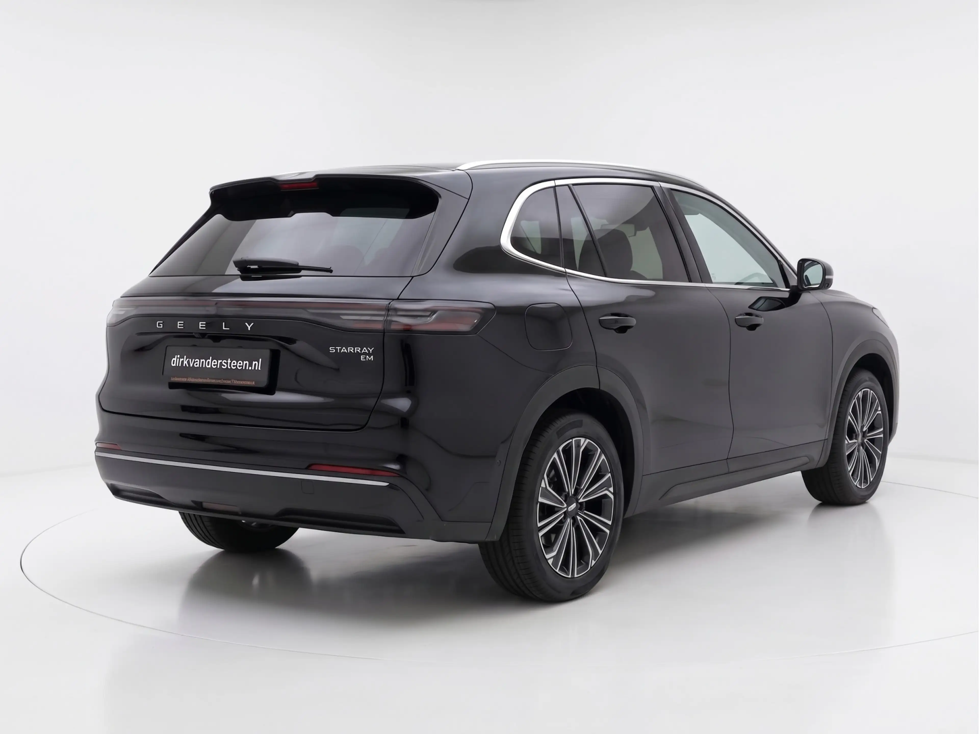 Geely Starray EM-i 1.5 Max+ — photo 2