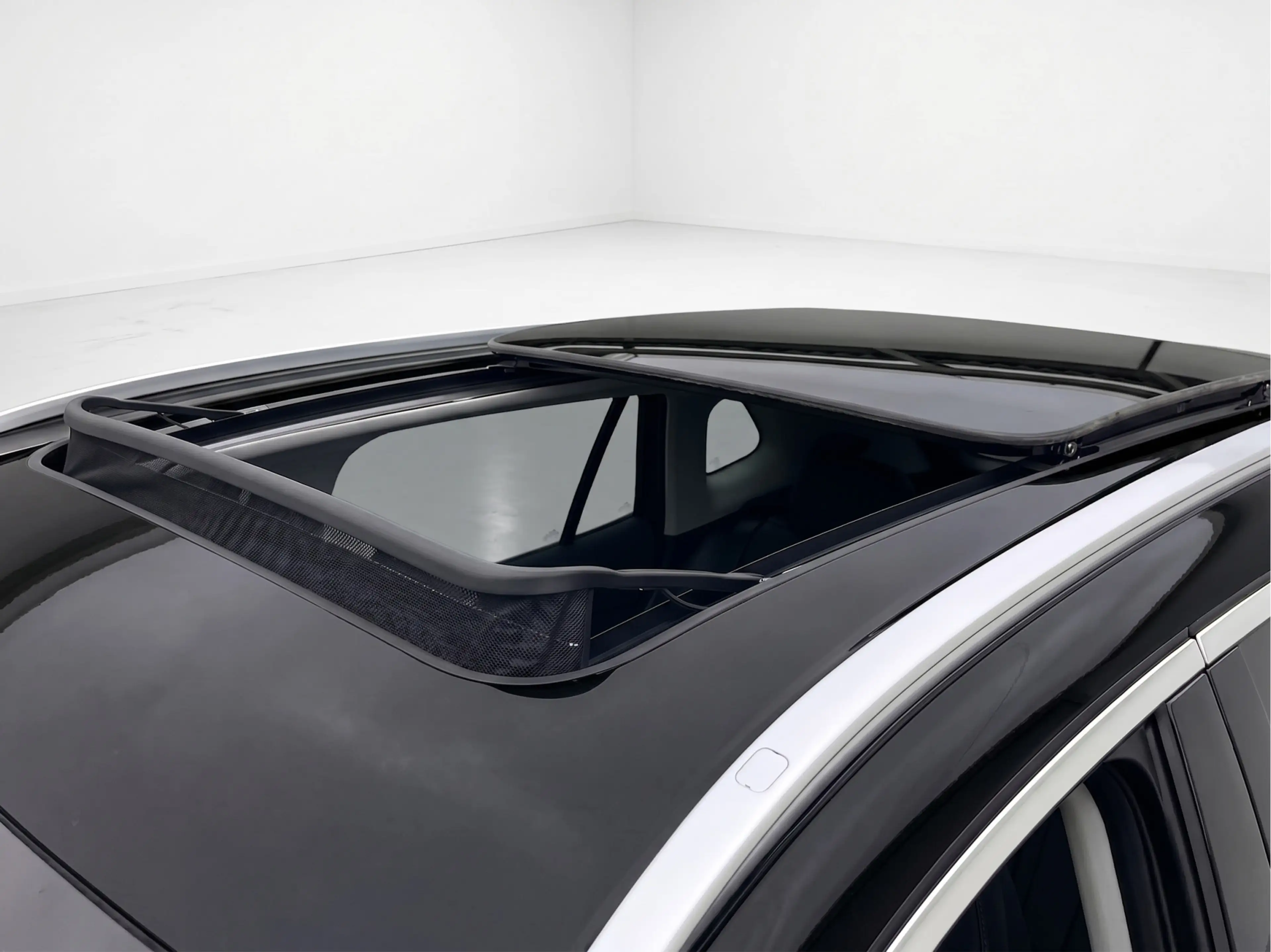 Geely Starray EM-i 1.5 Max+ — photo 12
