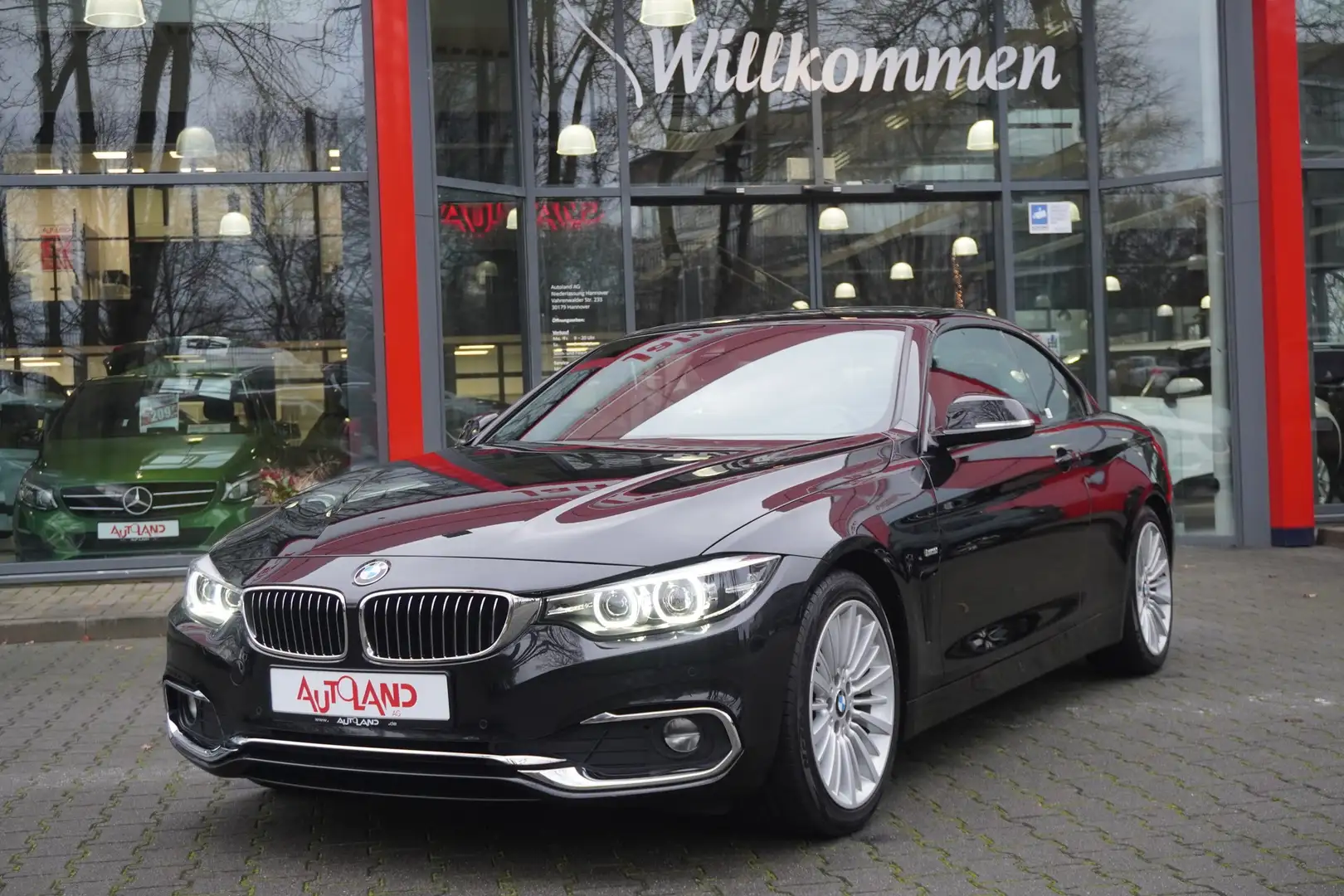 BMW 420 i Luxury Line Klima Bi-Xenon Navi Soundsystem Schwarz - 2