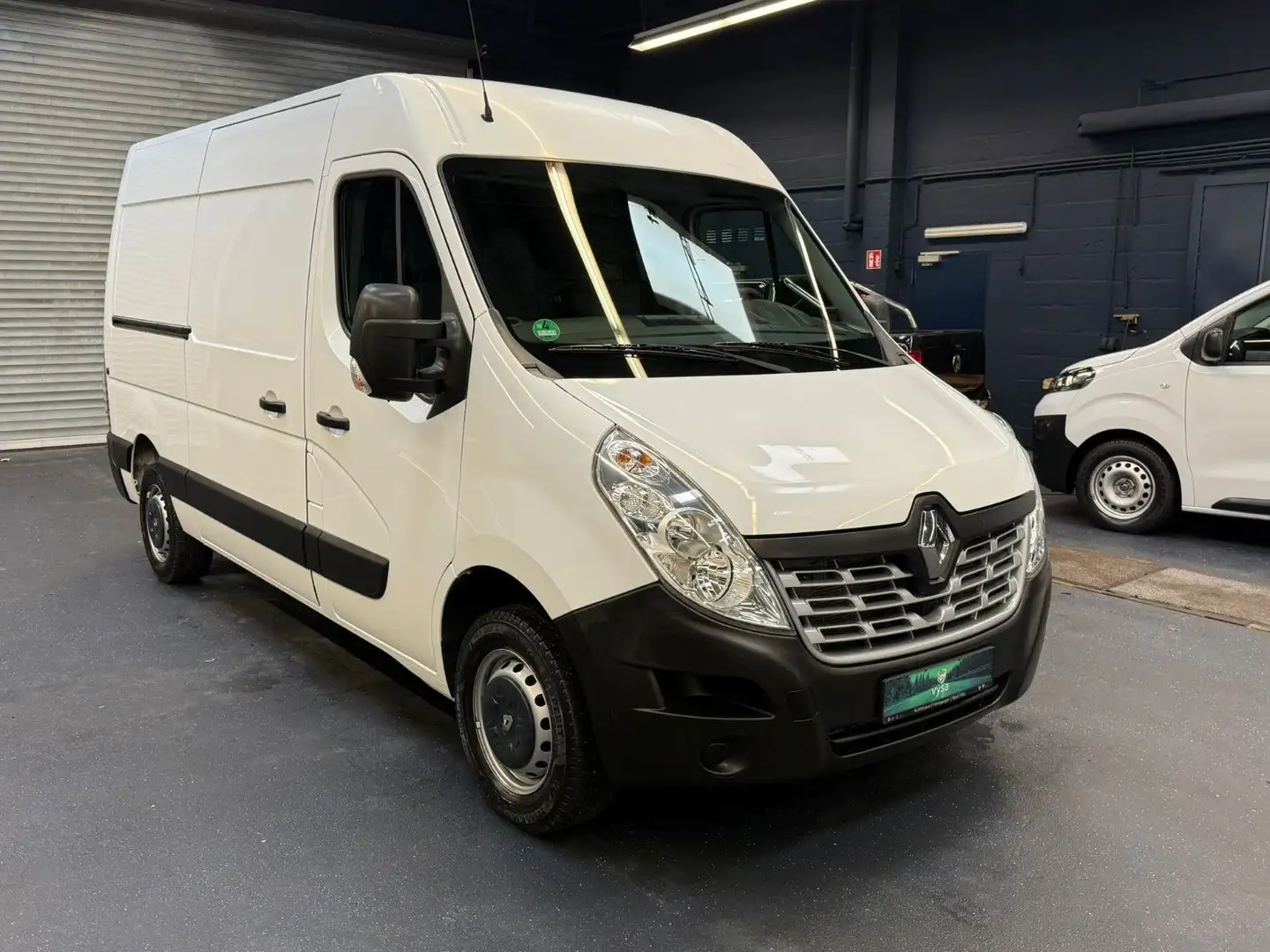 Renault Master Kasten L2H2 Klima Standheizung R-CAM AHK Weiß - 1
